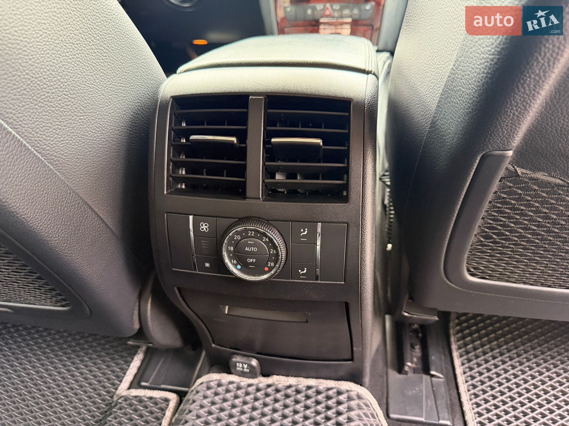 Mercedes-Benz GL-Class 2012 VIN 4JGBF2FE4CA799734 фото оголошення 32 з 54