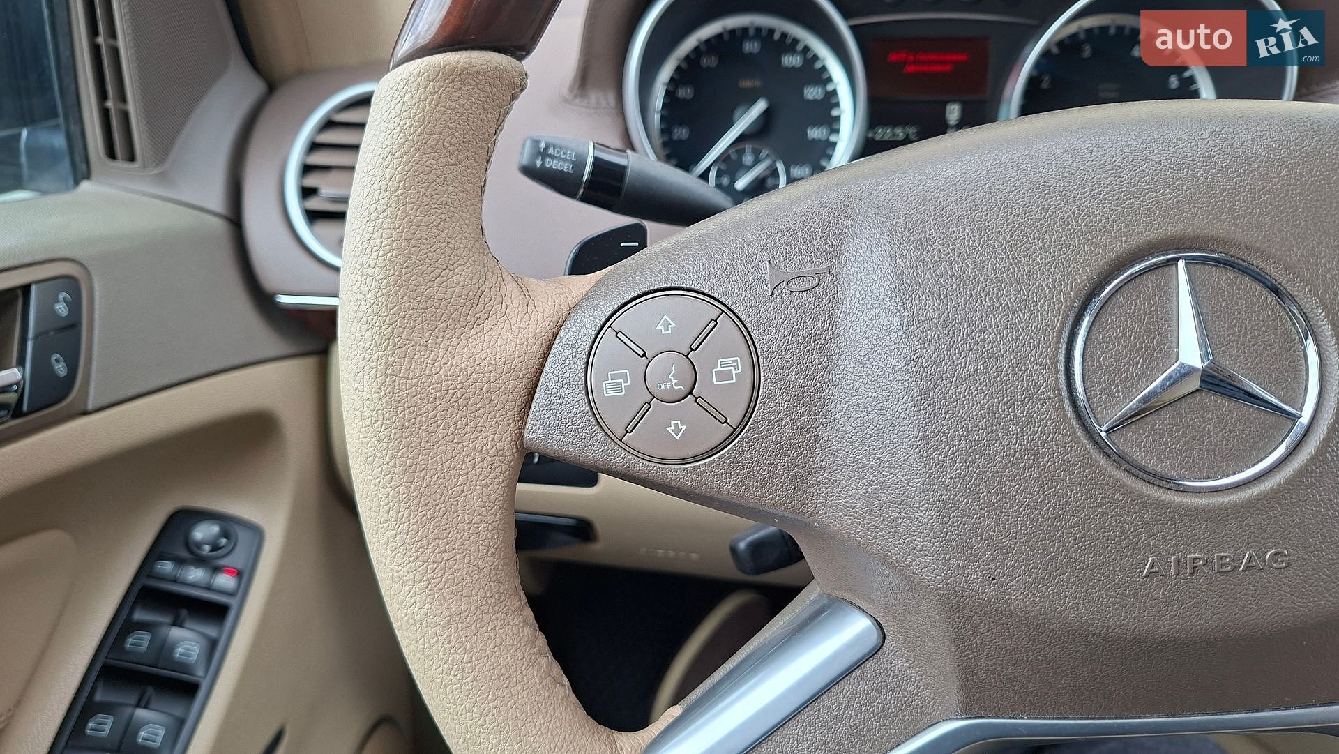 Mercedes-Benz GL-Class 2012 VIN 4JGBF7BE8CA796452 фото оголошення 20 з 30