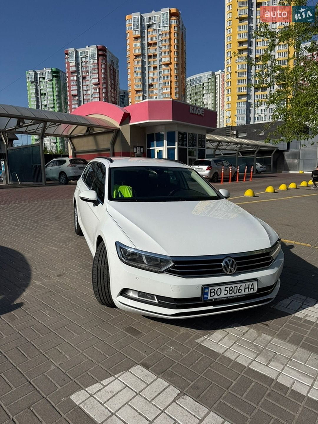 Volkswagen Passat 2017 VIN WVWZZZ3CZJE053929 фото оголошення 2 з 10