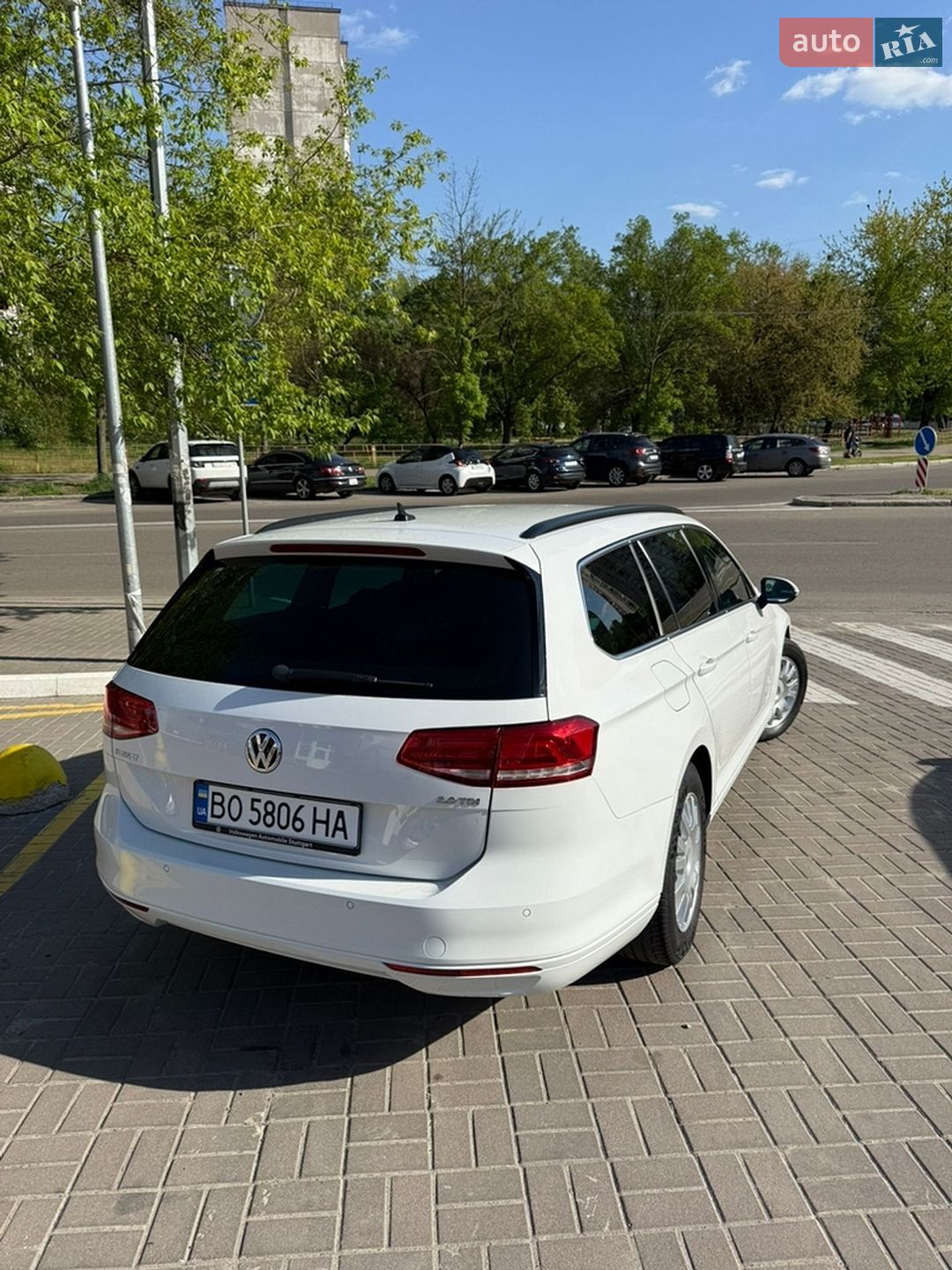 Volkswagen Passat 2017 VIN WVWZZZ3CZJE053929 фото оголошення 3 з 10
