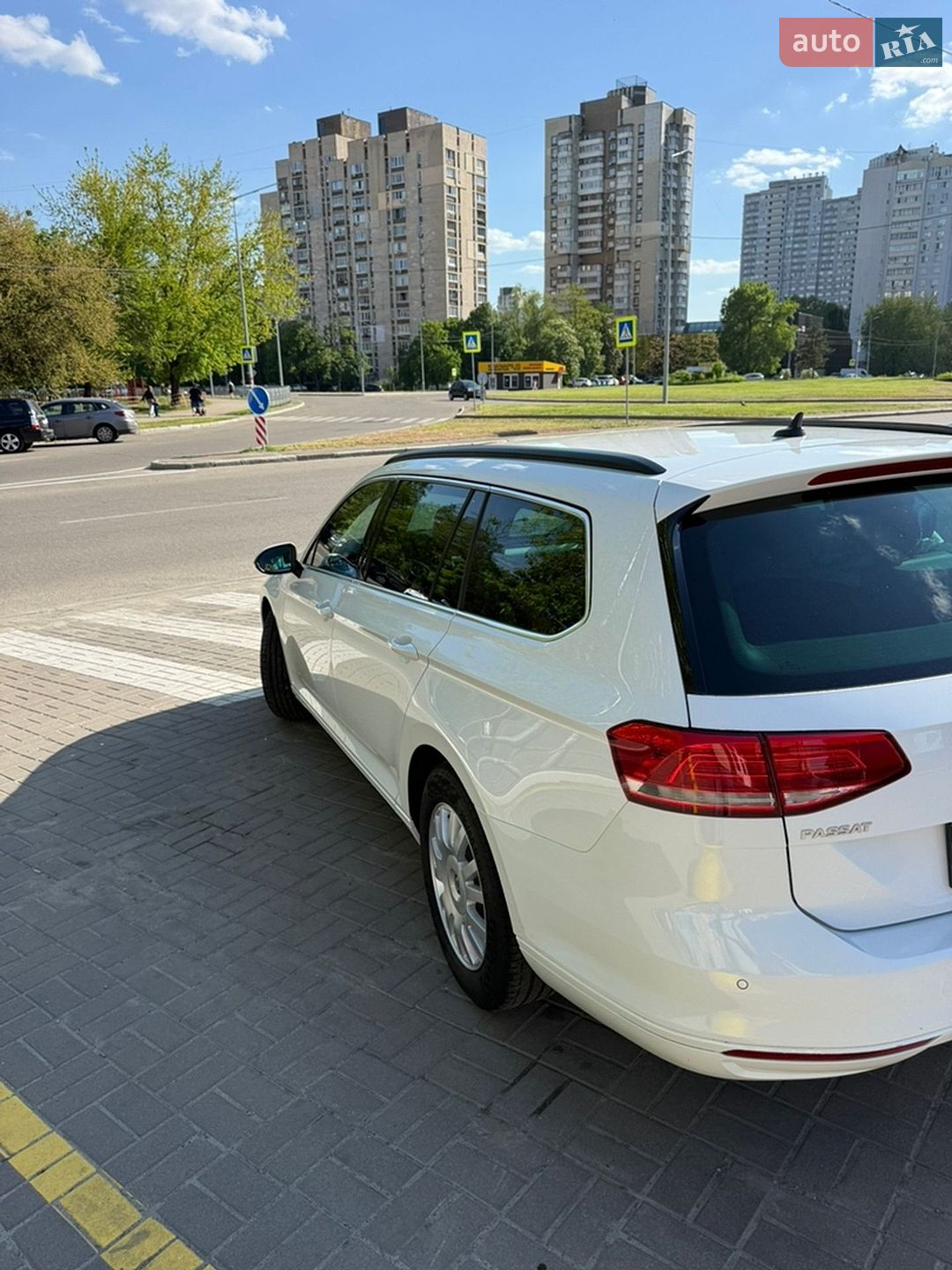 Volkswagen Passat 2017 VIN WVWZZZ3CZJE053929 фото оголошення 5 з 10