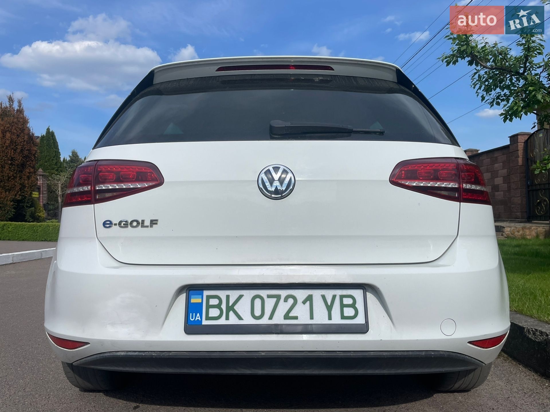 Volkswagen e-Golf 2015 VIN WVWZZZAUZFW908801 фото оголошення 23 з 40