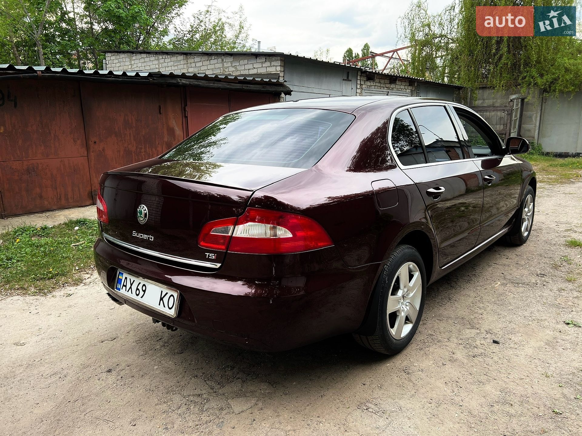 Skoda Superb 2011 VIN TMBAB43T7BB300650 фото оголошення 36 з 47