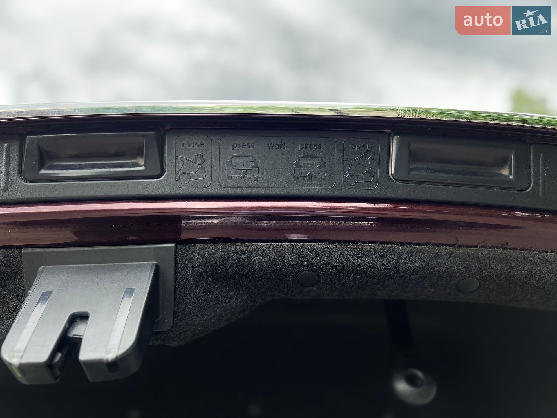 Skoda Superb 2011 VIN TMBAB43T7BB300650 фото оголошення 38 з 47