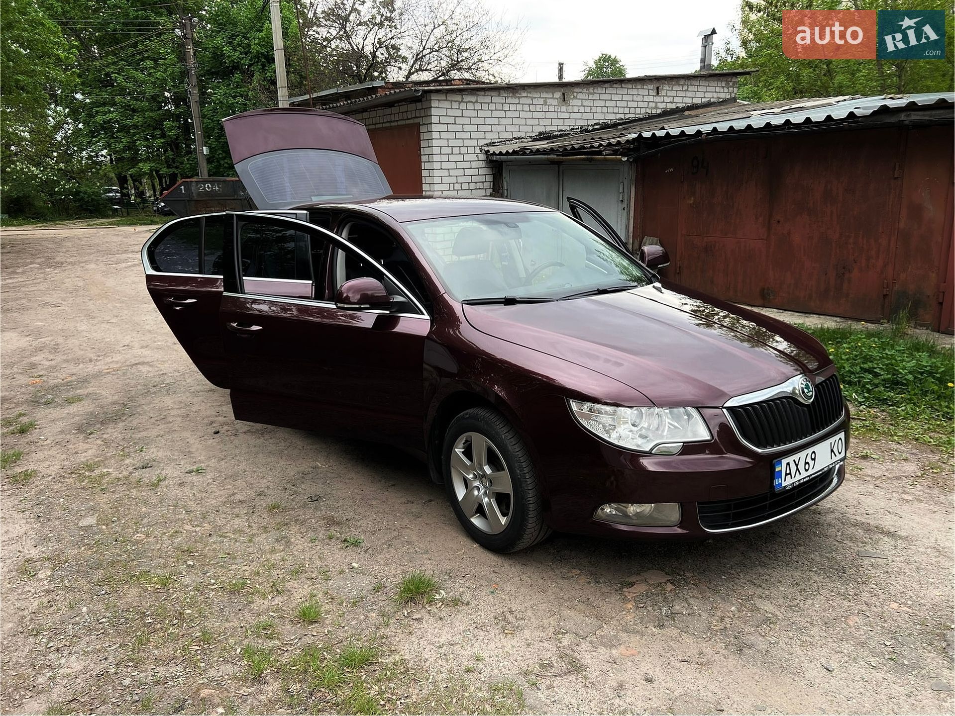 Skoda Superb 2011 VIN TMBAB43T7BB300650 фото оголошення 40 з 47