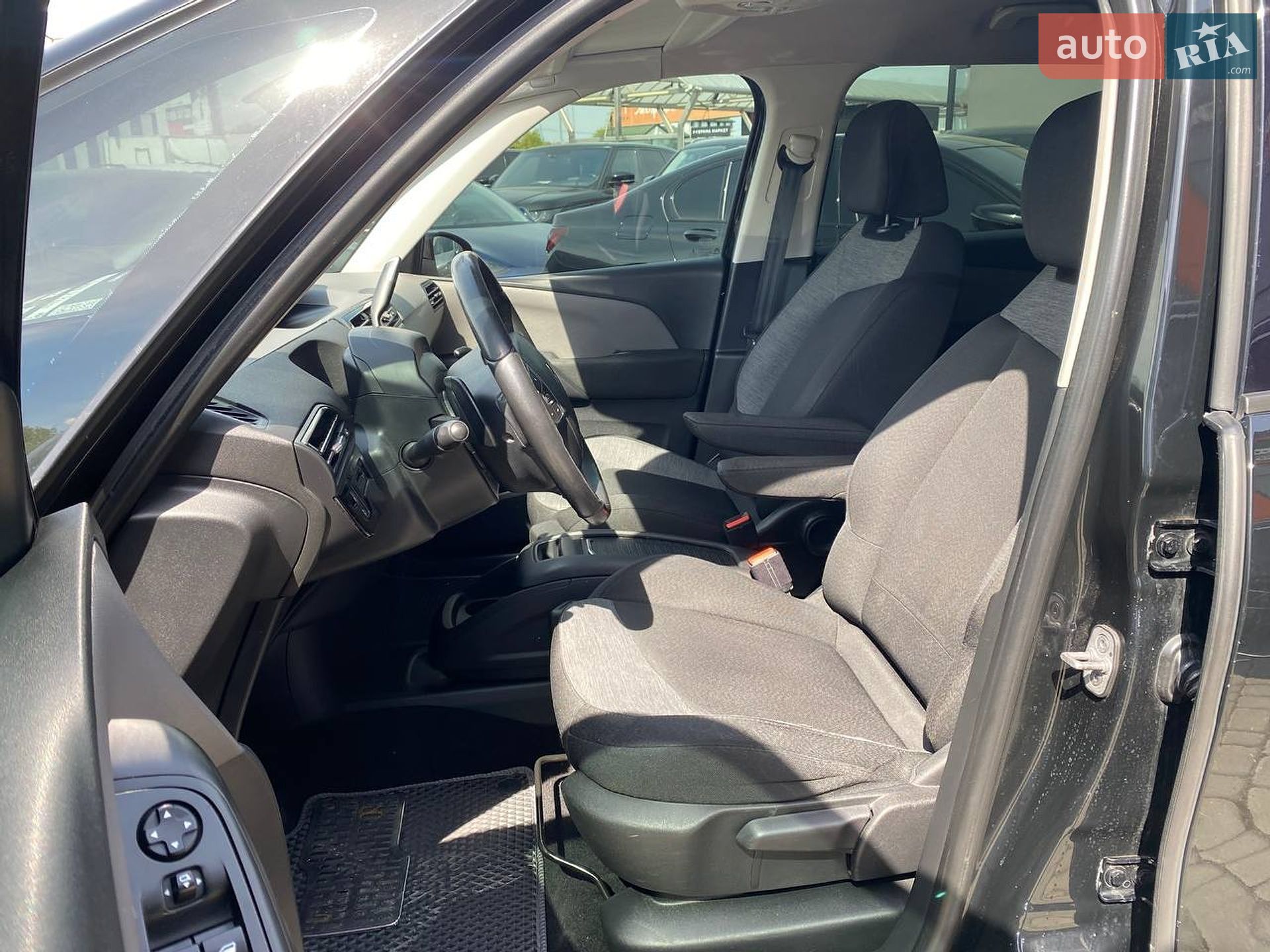 Citroen C4 Picasso 2017 VIN VF73ABHZTGJ896984 фото оголошення 16 з 27
