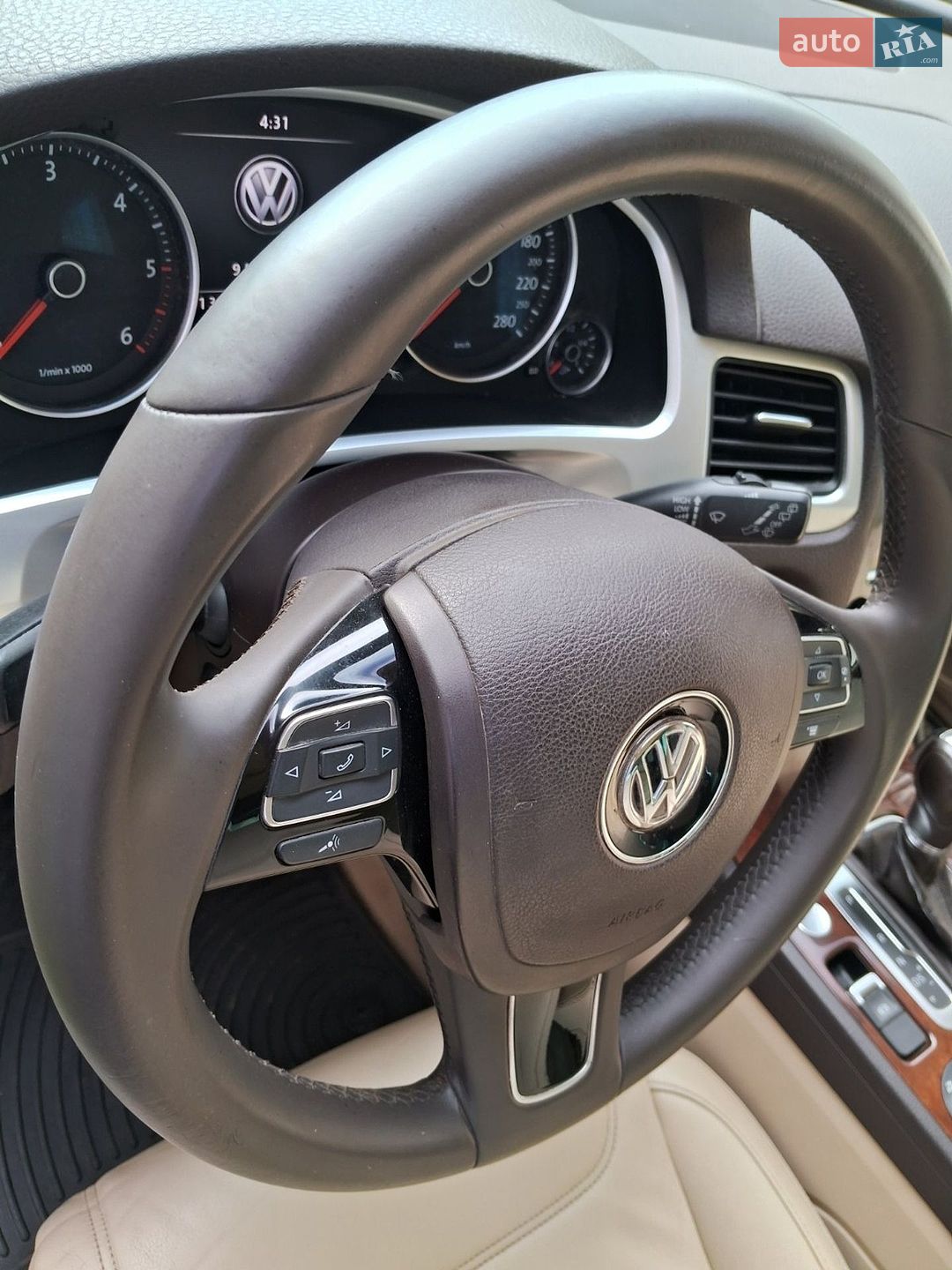 Volkswagen Touareg 2013 VIN WVGDP9BPXDD009570 фото оголошення 10 з 20