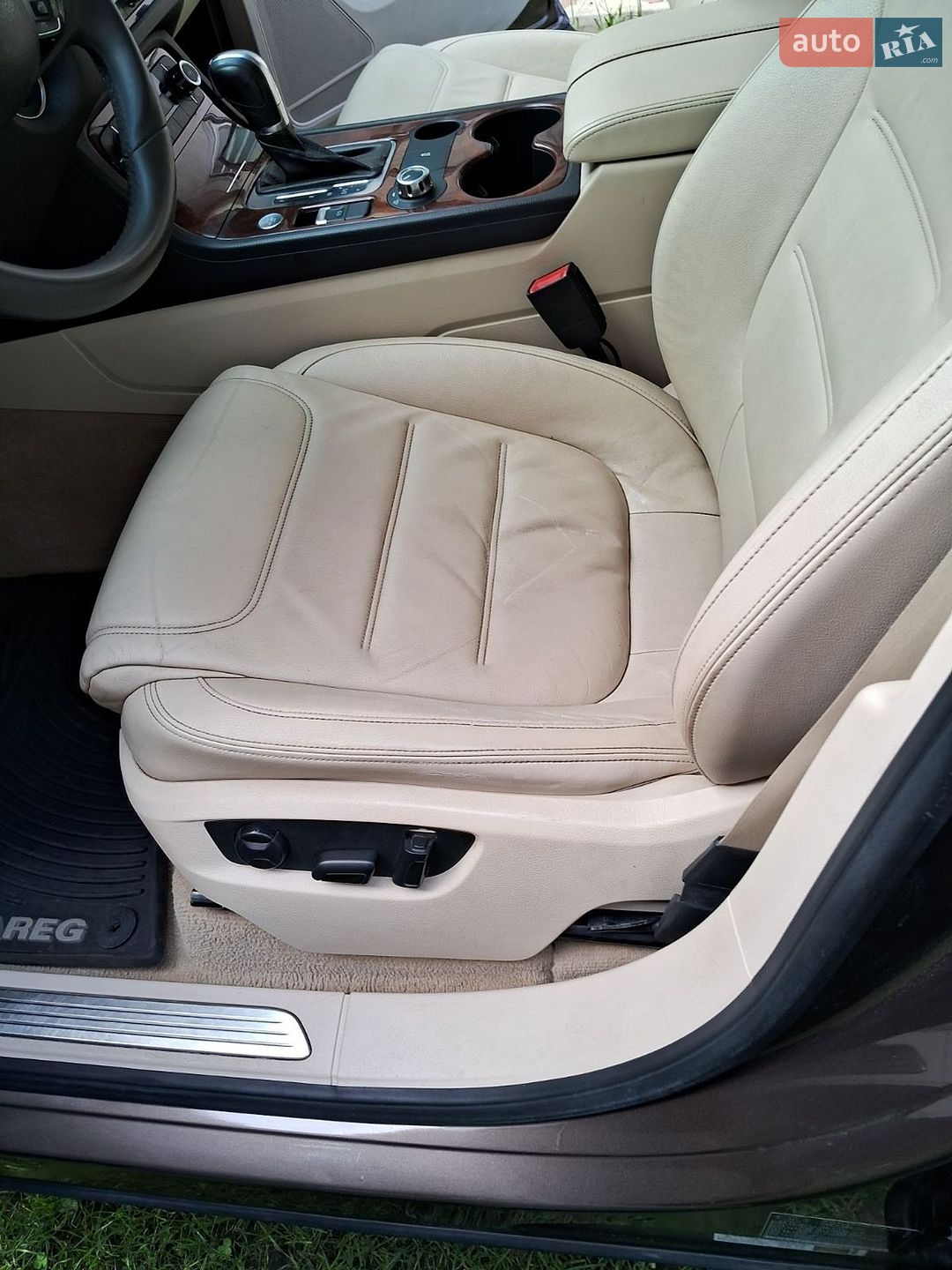 Volkswagen Touareg 2013 VIN WVGDP9BPXDD009570 фото оголошення 13 з 20