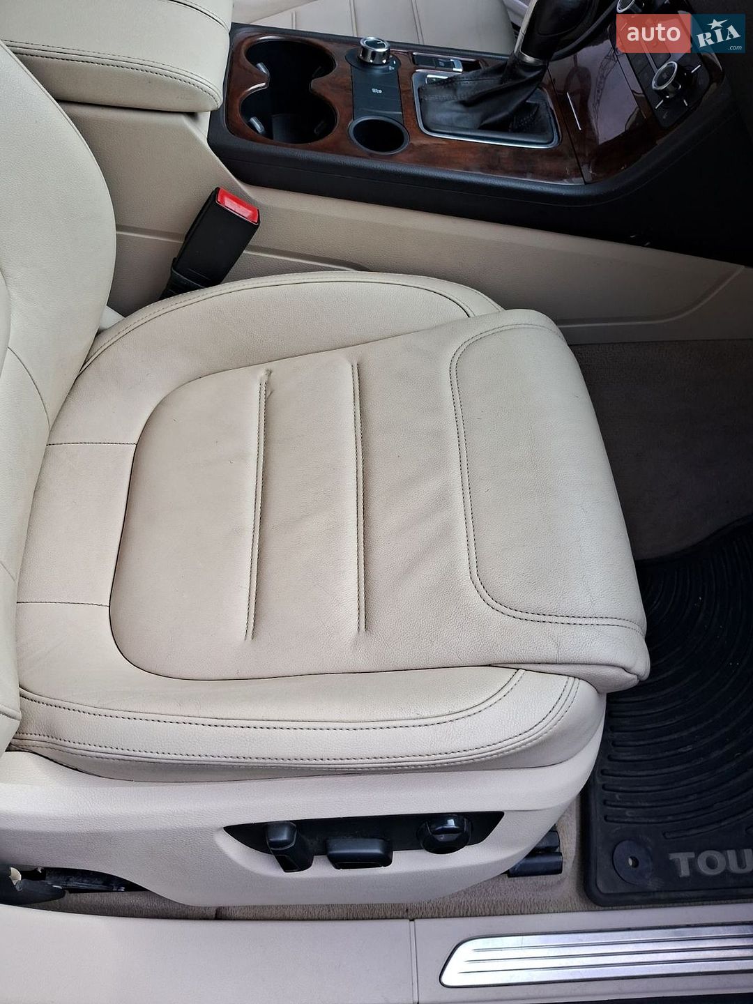 Volkswagen Touareg 2013 VIN WVGDP9BPXDD009570 фото оголошення 14 з 20