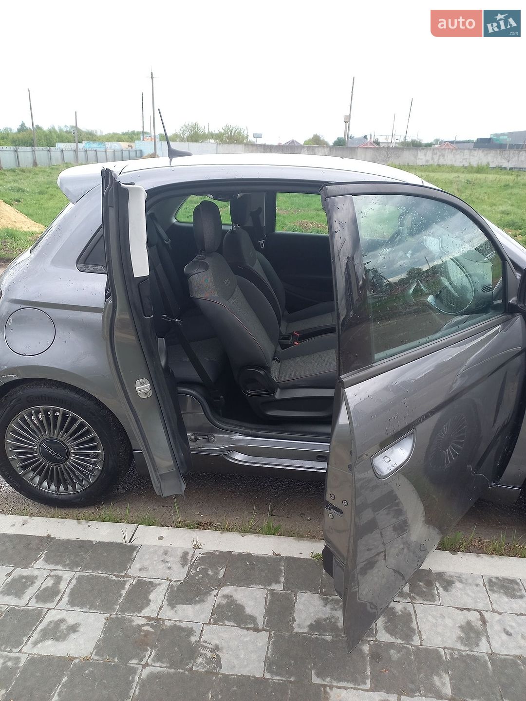 Fiat 500e 2021 VIN ZFAEFAR43MX039184 фото оголошення 12 з 17