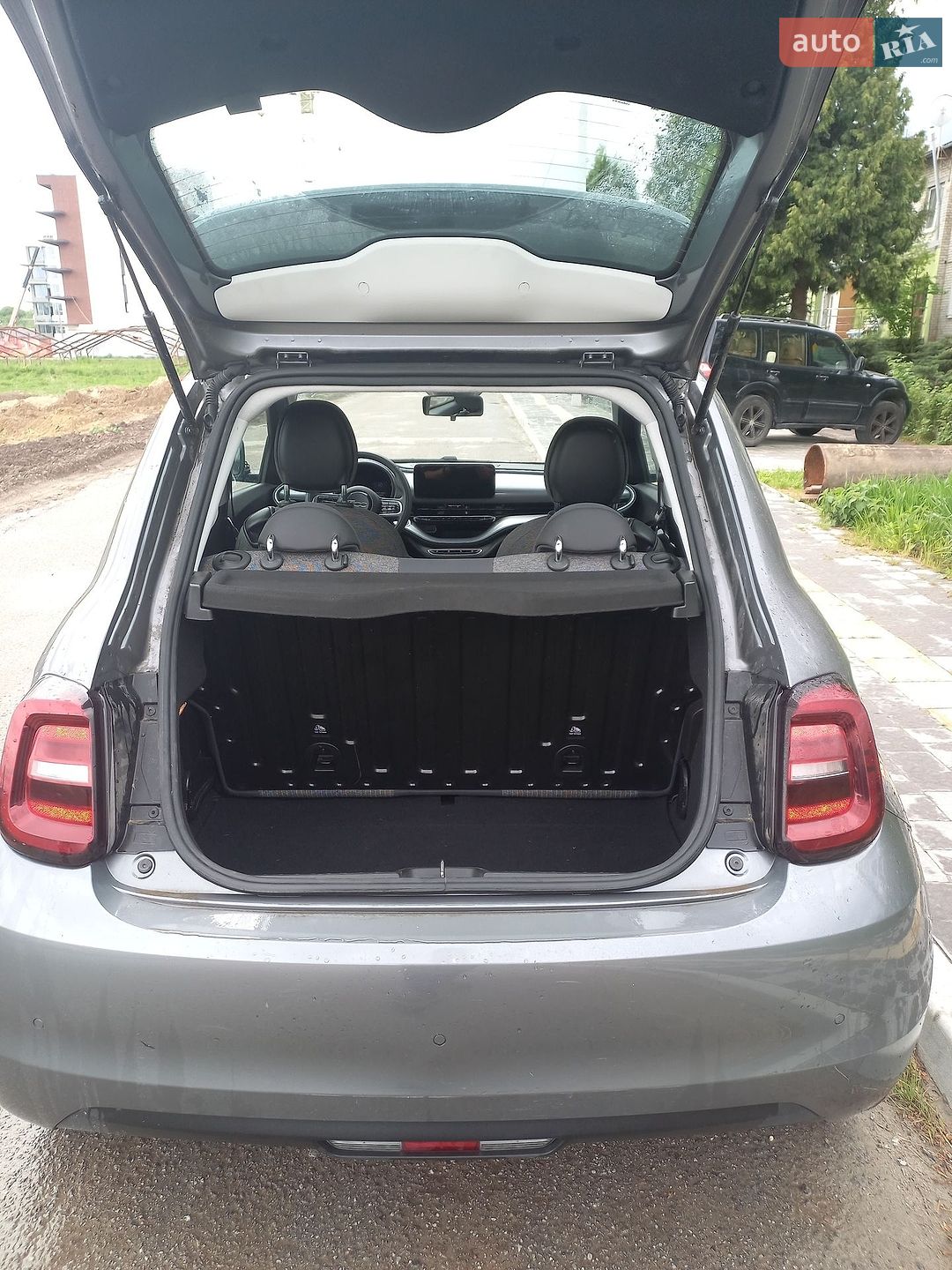 Fiat 500e 2021 VIN ZFAEFAR43MX039184 фото оголошення 14 з 17