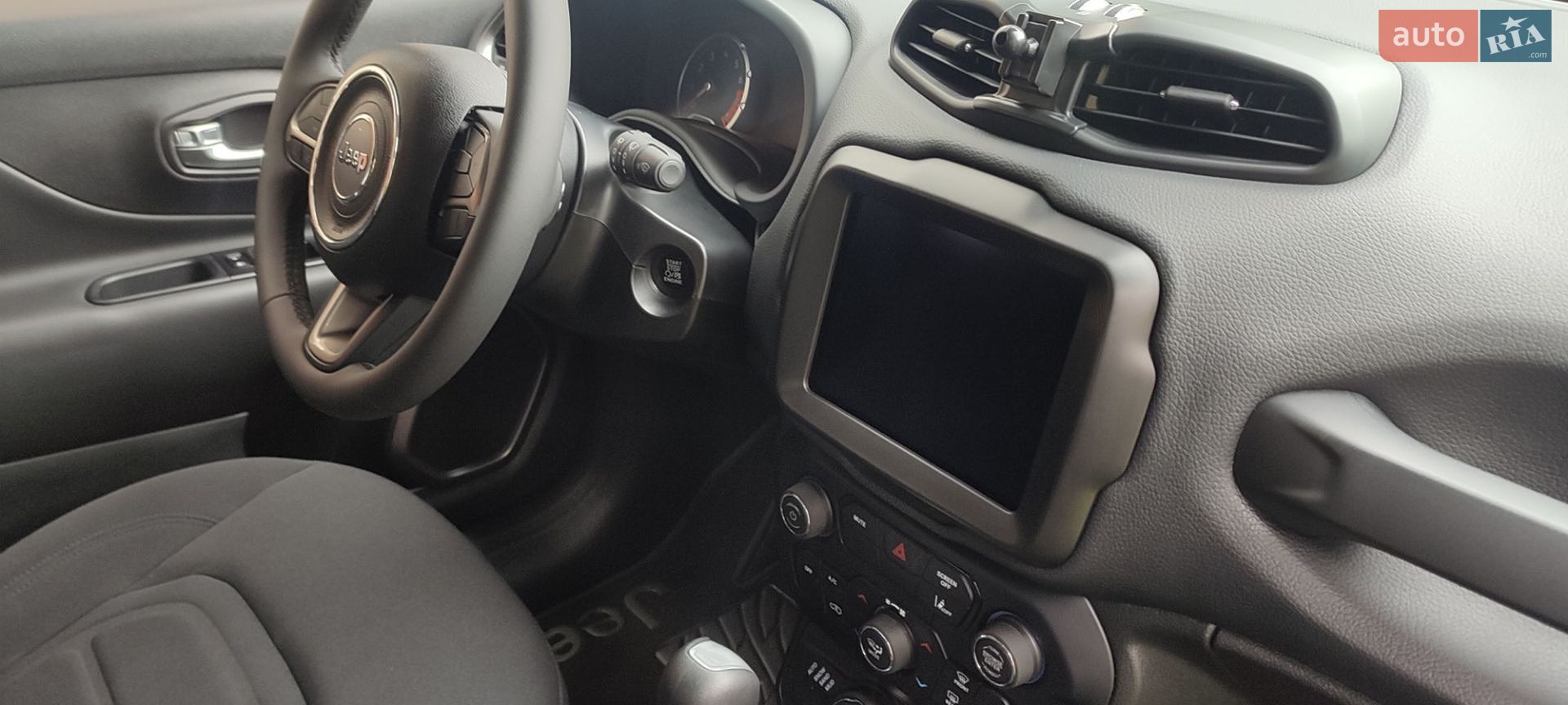 Jeep Renegade 2022 VIN ZACNJDB11NPN69437 фото оголошення 44 з 112