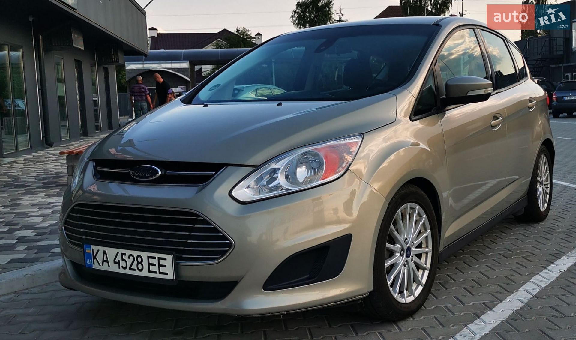 Ford C-Max 2016 VIN 1FADP5AU3GL116576 фото оголошення 5 з 15