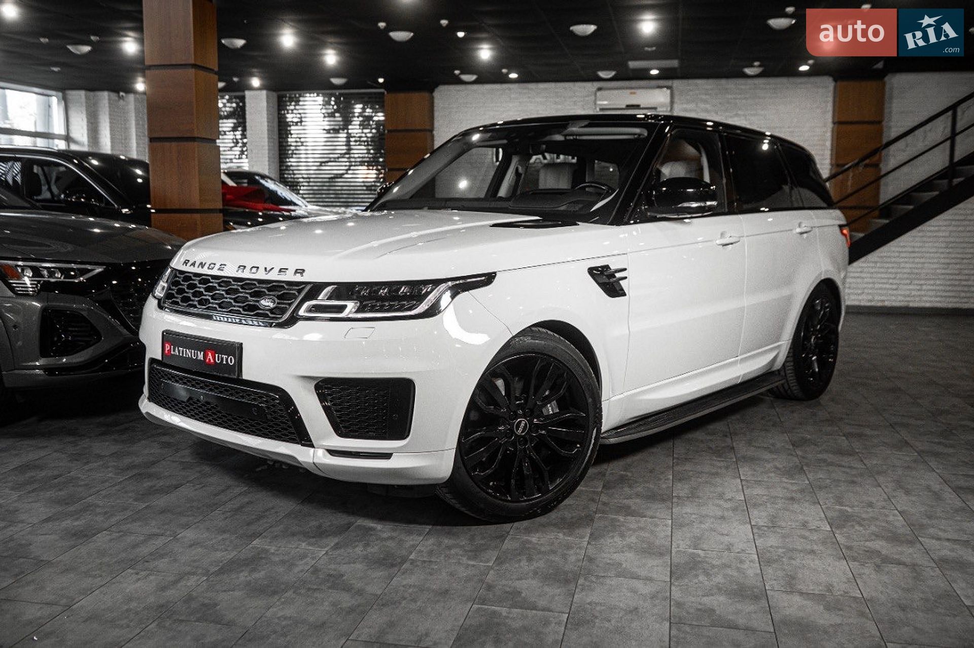 Land Rover Range Rover Sport 2018 VIN SALWA2BK2JA803401 фото оголошення 18 з 71