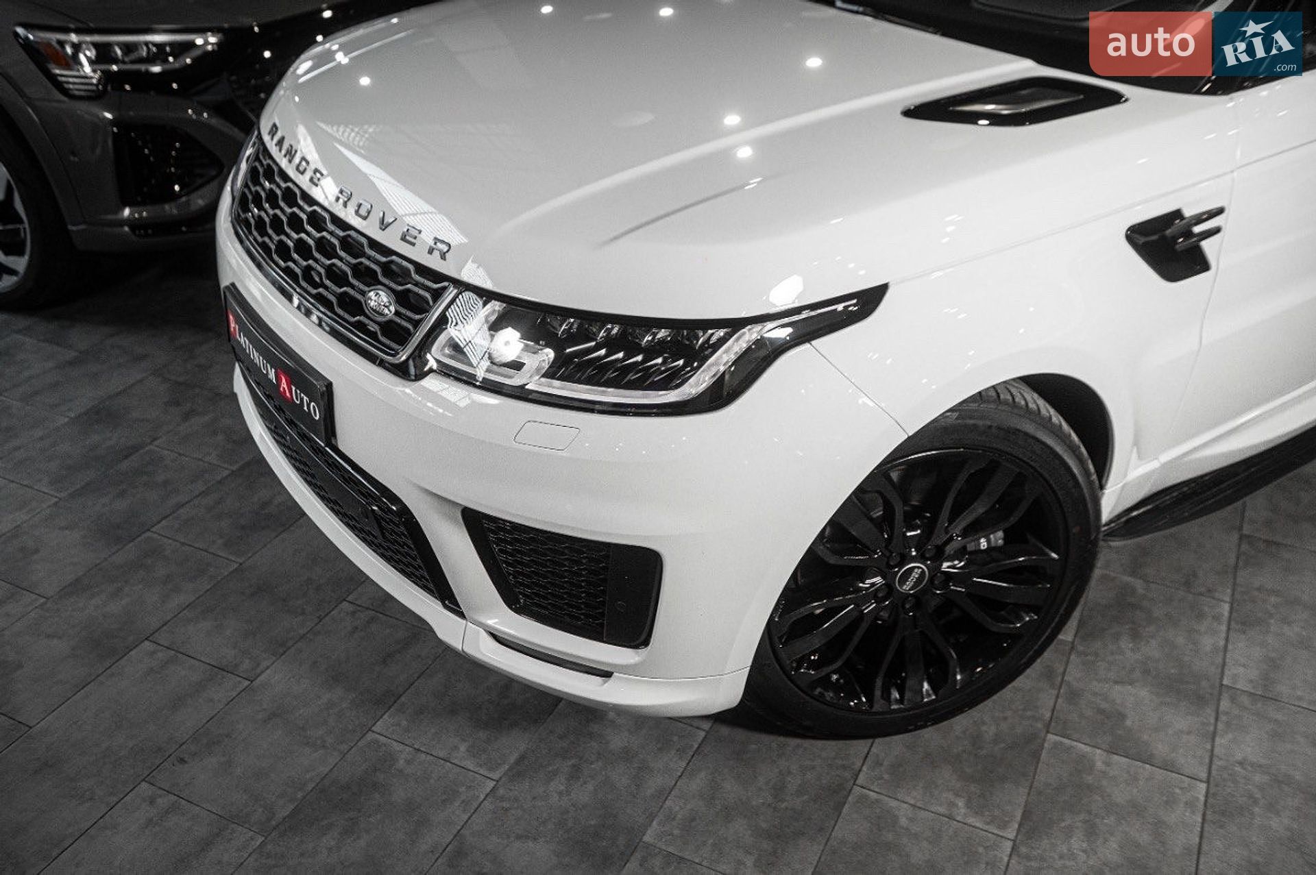 Land Rover Range Rover Sport 2018 VIN SALWA2BK2JA803401 фото оголошення 19 з 71