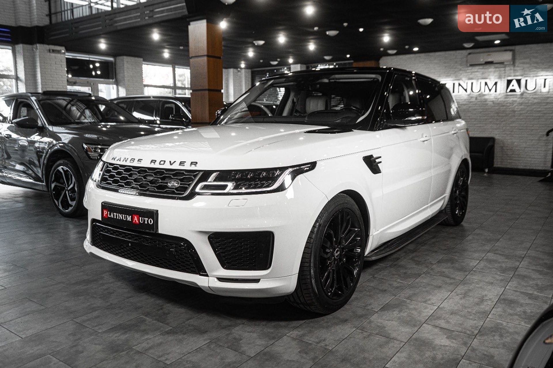 Land Rover Range Rover Sport 2018 VIN SALWA2BK2JA803401 фото оголошення 4 з 71