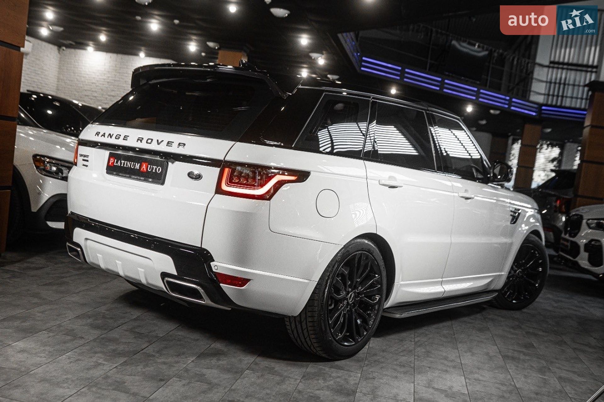Land Rover Range Rover Sport 2018 VIN SALWA2BK2JA803401 фото оголошення 8 з 71