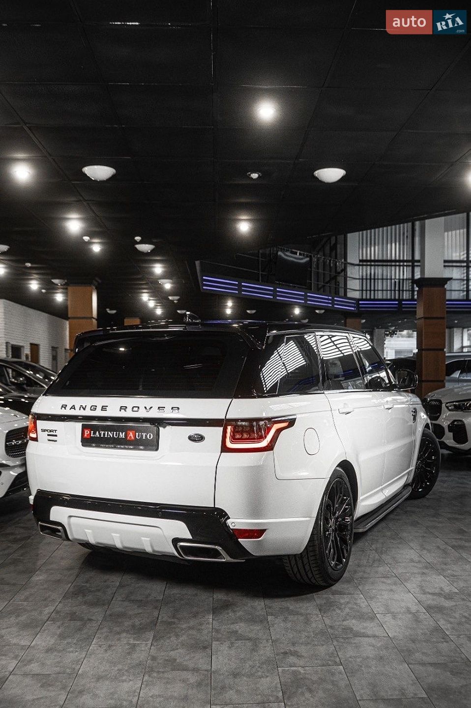 Land Rover Range Rover Sport 2018 VIN SALWA2BK2JA803401 фото оголошення 12 з 71