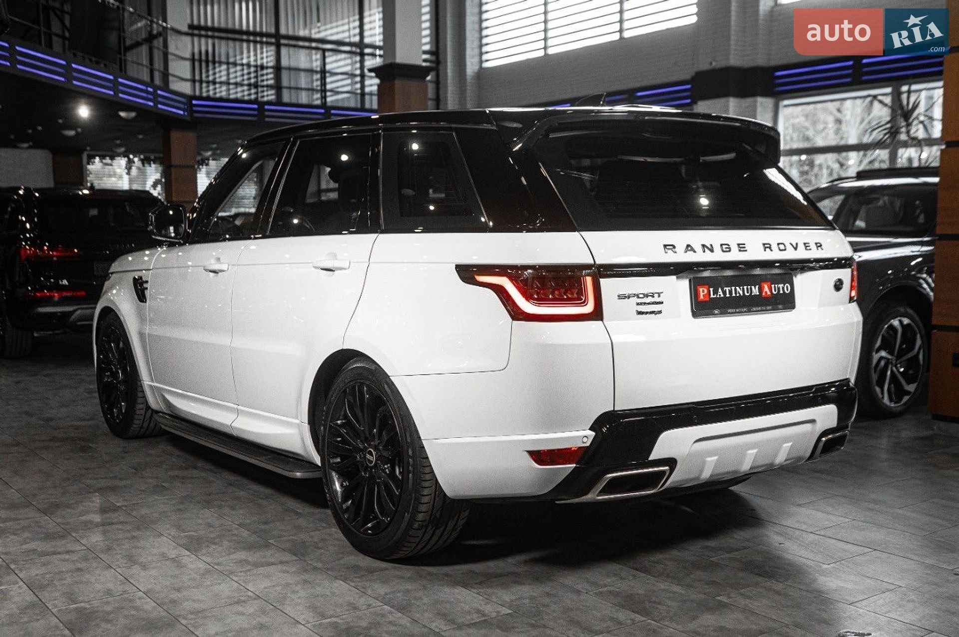 Land Rover Range Rover Sport 2018 VIN SALWA2BK2JA803401 фото оголошення 13 з 71