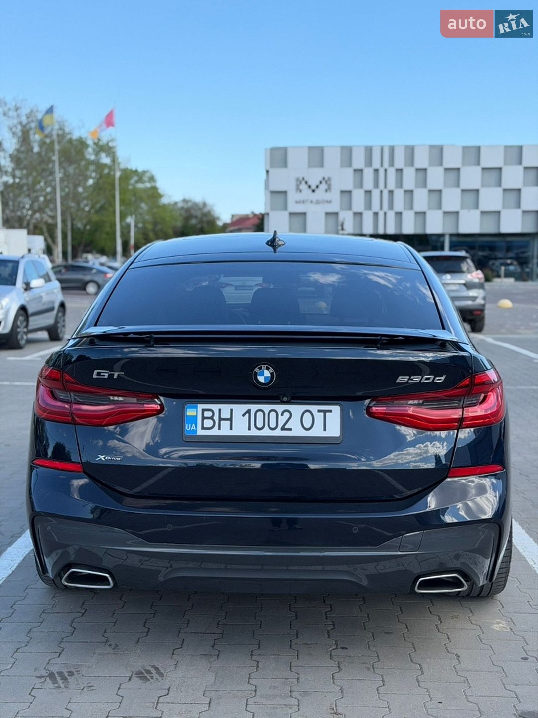 BMW 6 Series GT 2017 VIN WBAJW81060BK58928 фото оголошення 11 з 30