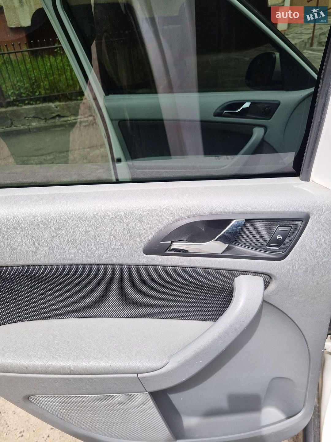 Skoda Yeti 2013 VIN TMBLC65L5D6075595 фото оголошення 12 з 66