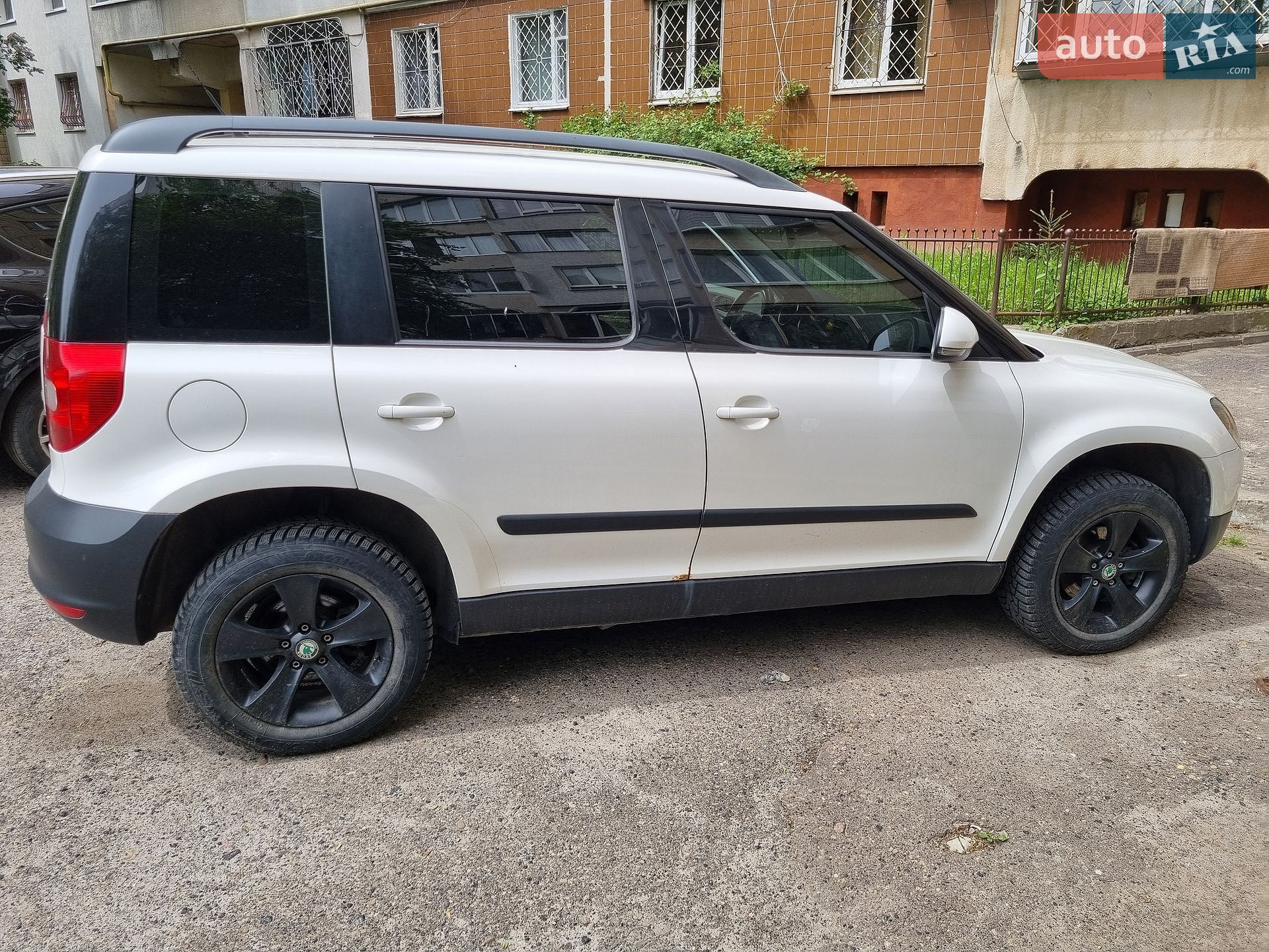 Skoda Yeti 2013 VIN TMBLC65L5D6075595 фото оголошення 14 з 66