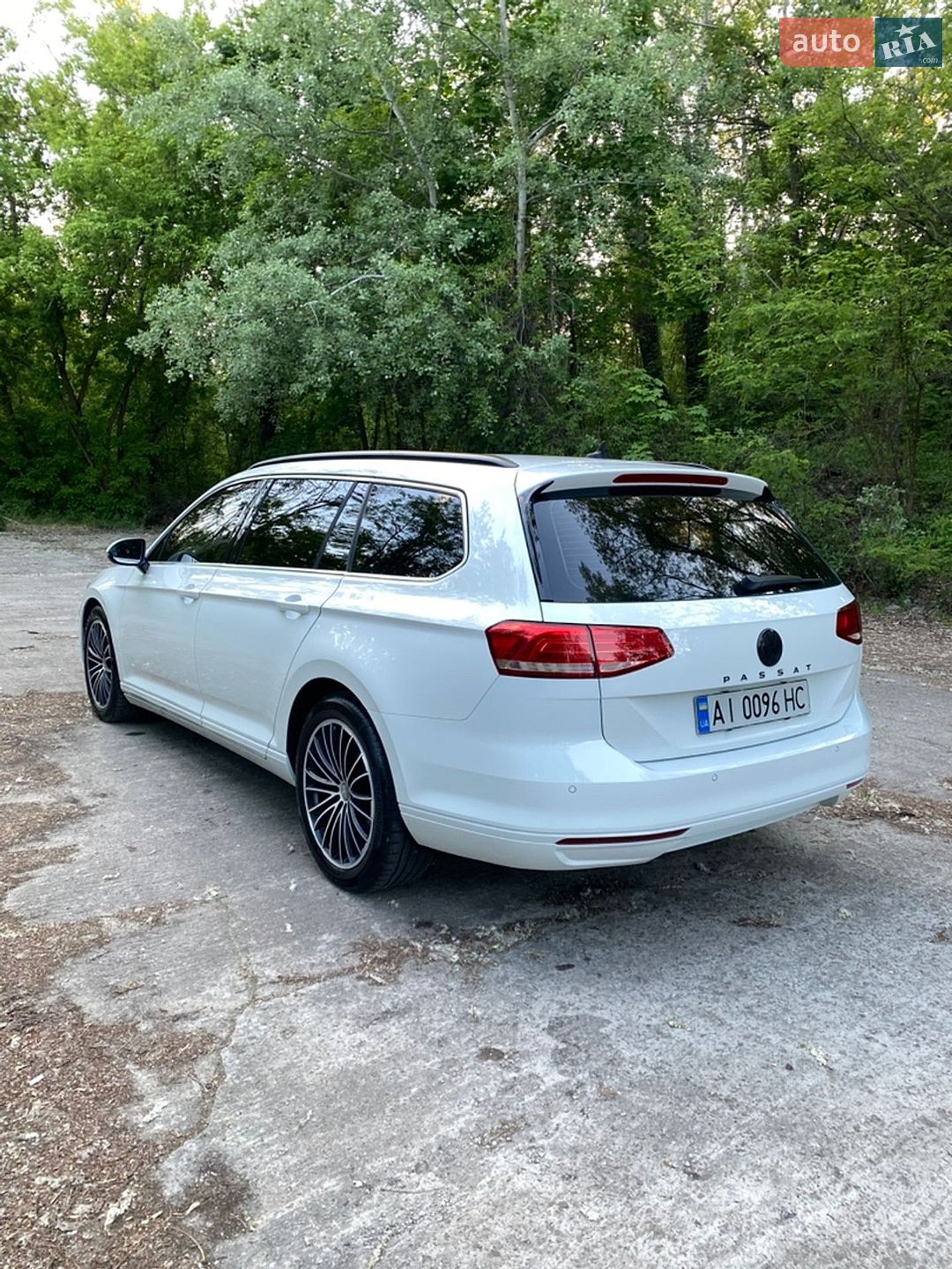 Volkswagen Passat 2015 VIN WVWZZZ3CZGP014490 фото оголошення 11 з 26
