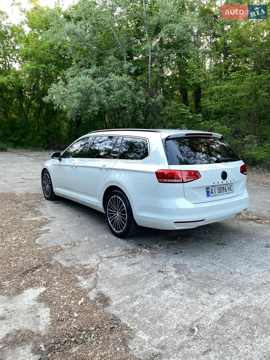 Volkswagen Passat 2015 VIN WVWZZZ3CZGP014490 фото оголошення 14 з 26