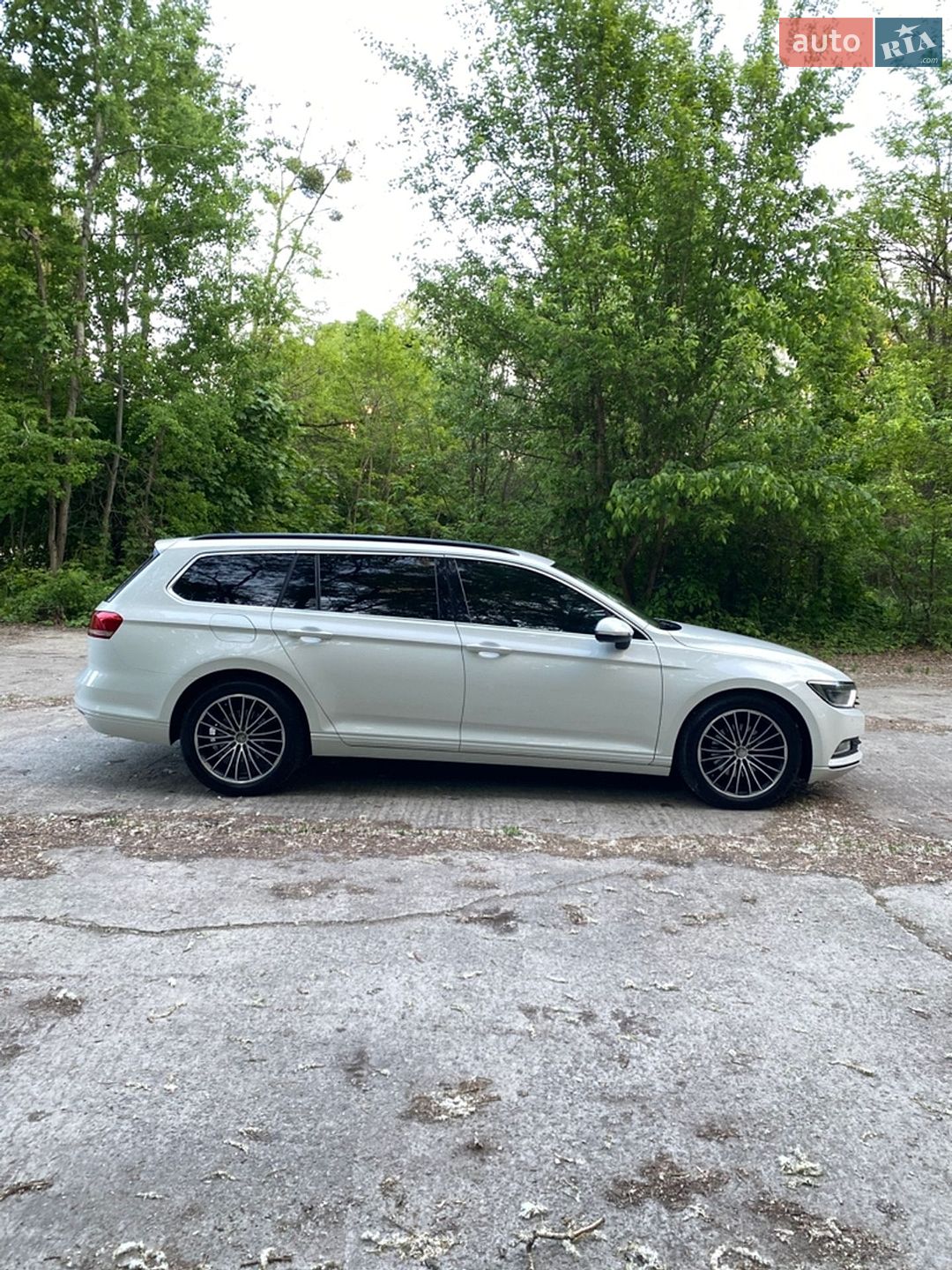 Volkswagen Passat 2015 VIN WVWZZZ3CZGP014490 фото оголошення 10 з 26