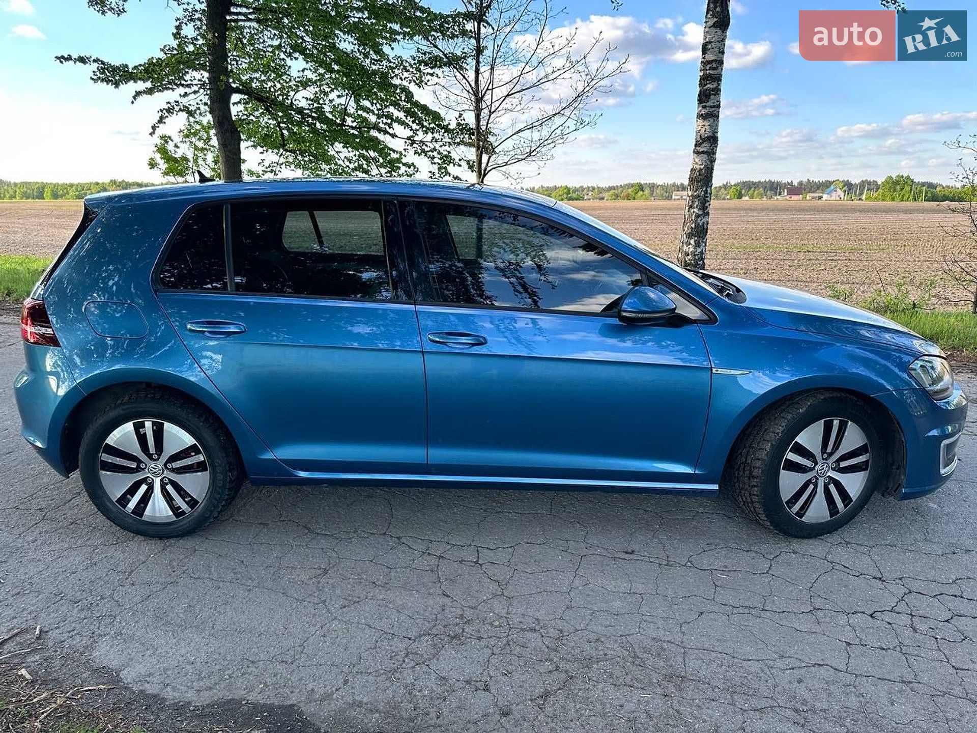 Volkswagen e-Golf 2014 VIN WVWZZZAUZFW901365 фото оголошення 11 з 18
