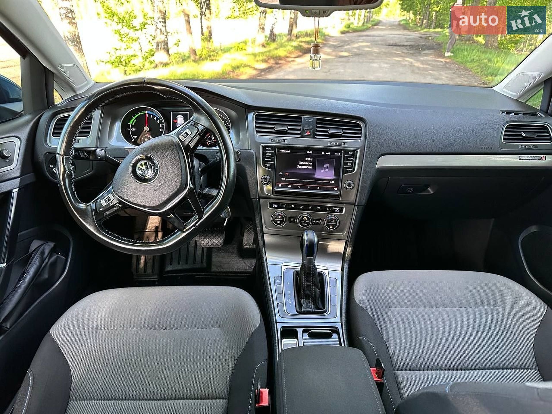 Volkswagen e-Golf 2014 VIN WVWZZZAUZFW901365 фото оголошення 17 з 18