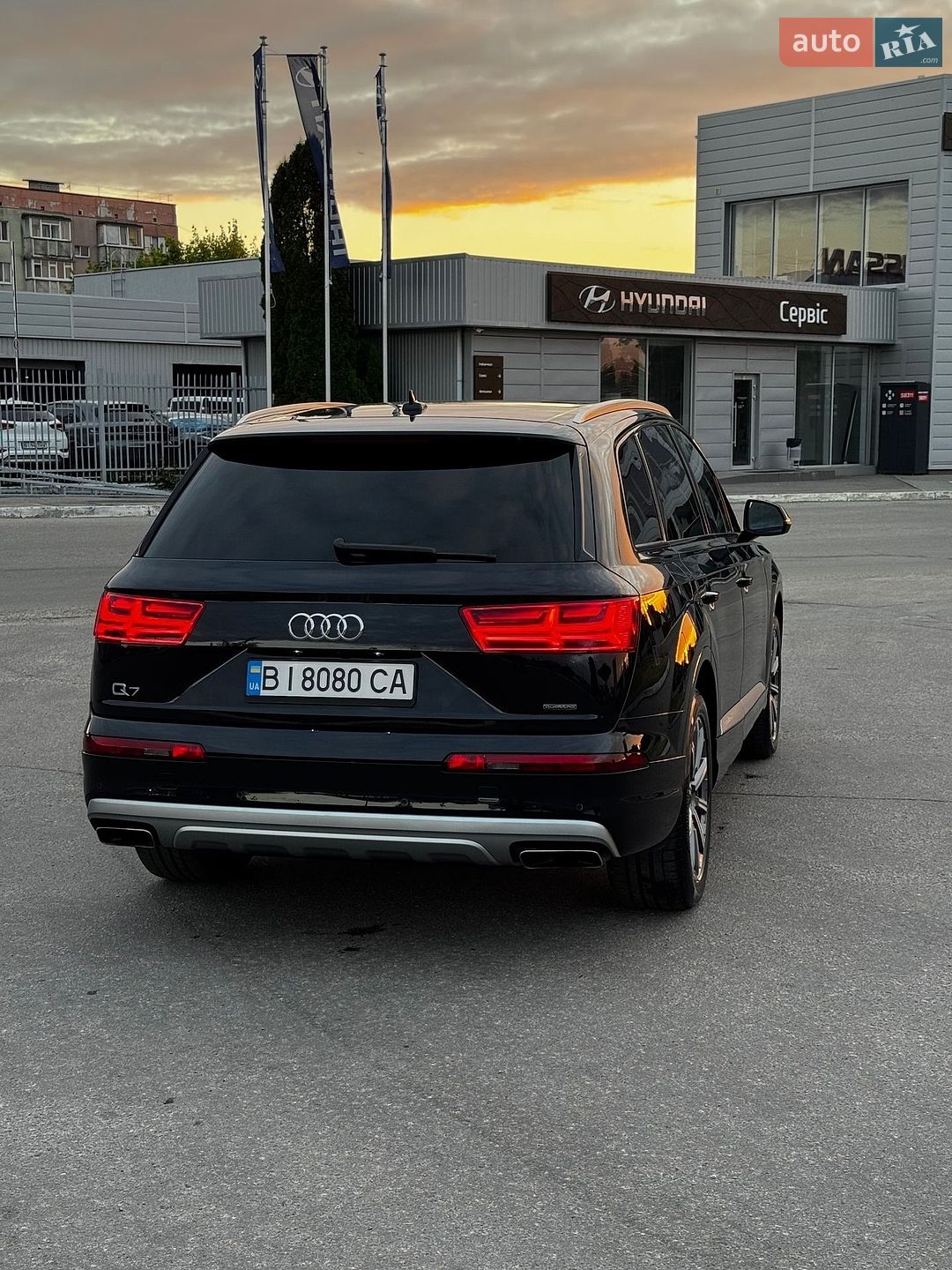 Audi Q7 2017 VIN WA1AHAF70HD050158 фото оголошення 9 з 39