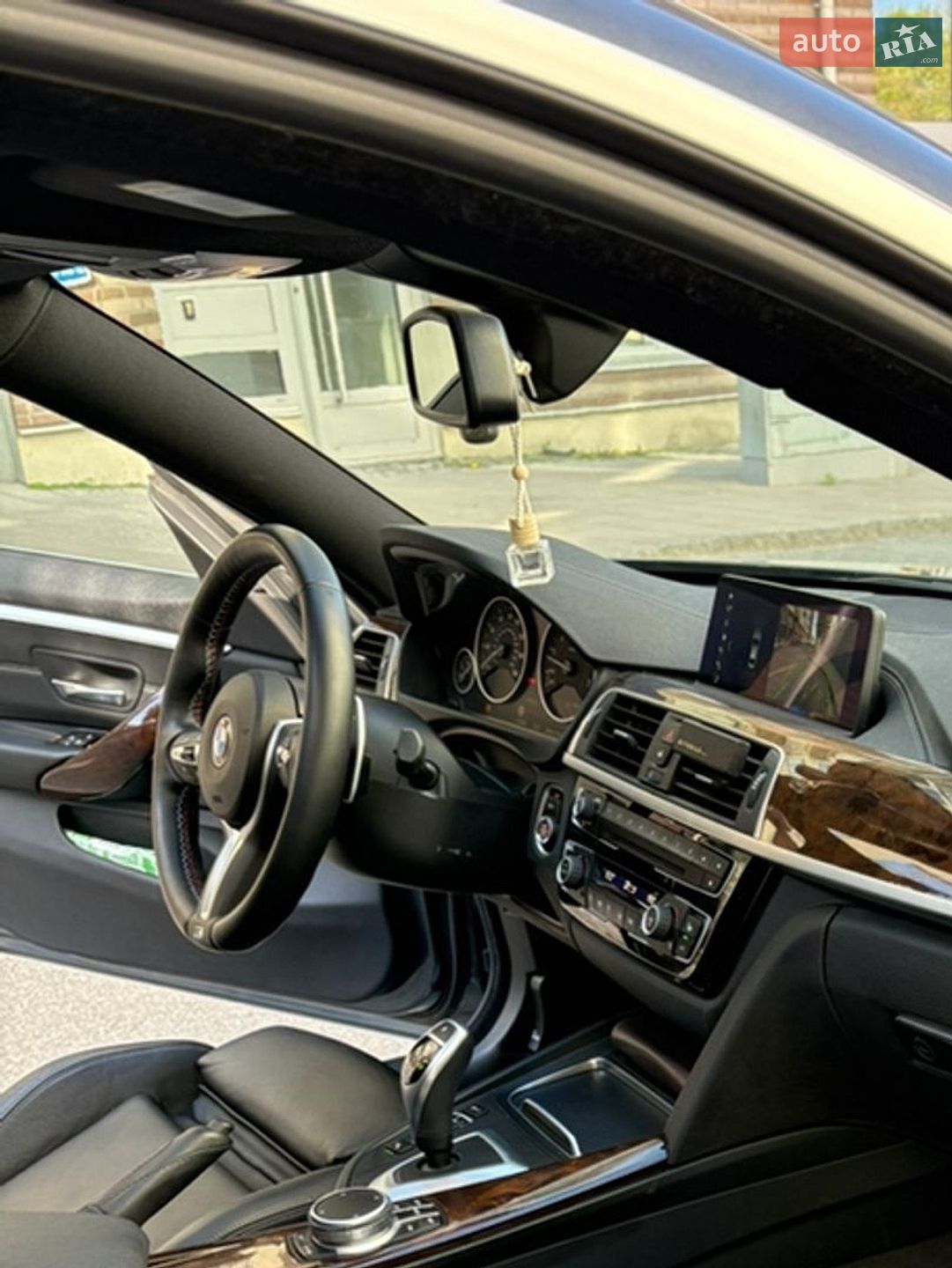BMW 4 Series 2019 VIN WBA4J3C00LBL11929 фото оголошення 8 з 10