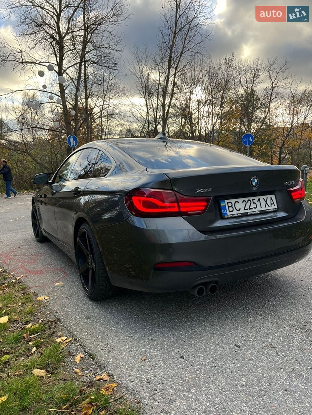 BMW 4 Series 2019 VIN WBA4J3C00LBL11929 фото оголошення 2 з 10