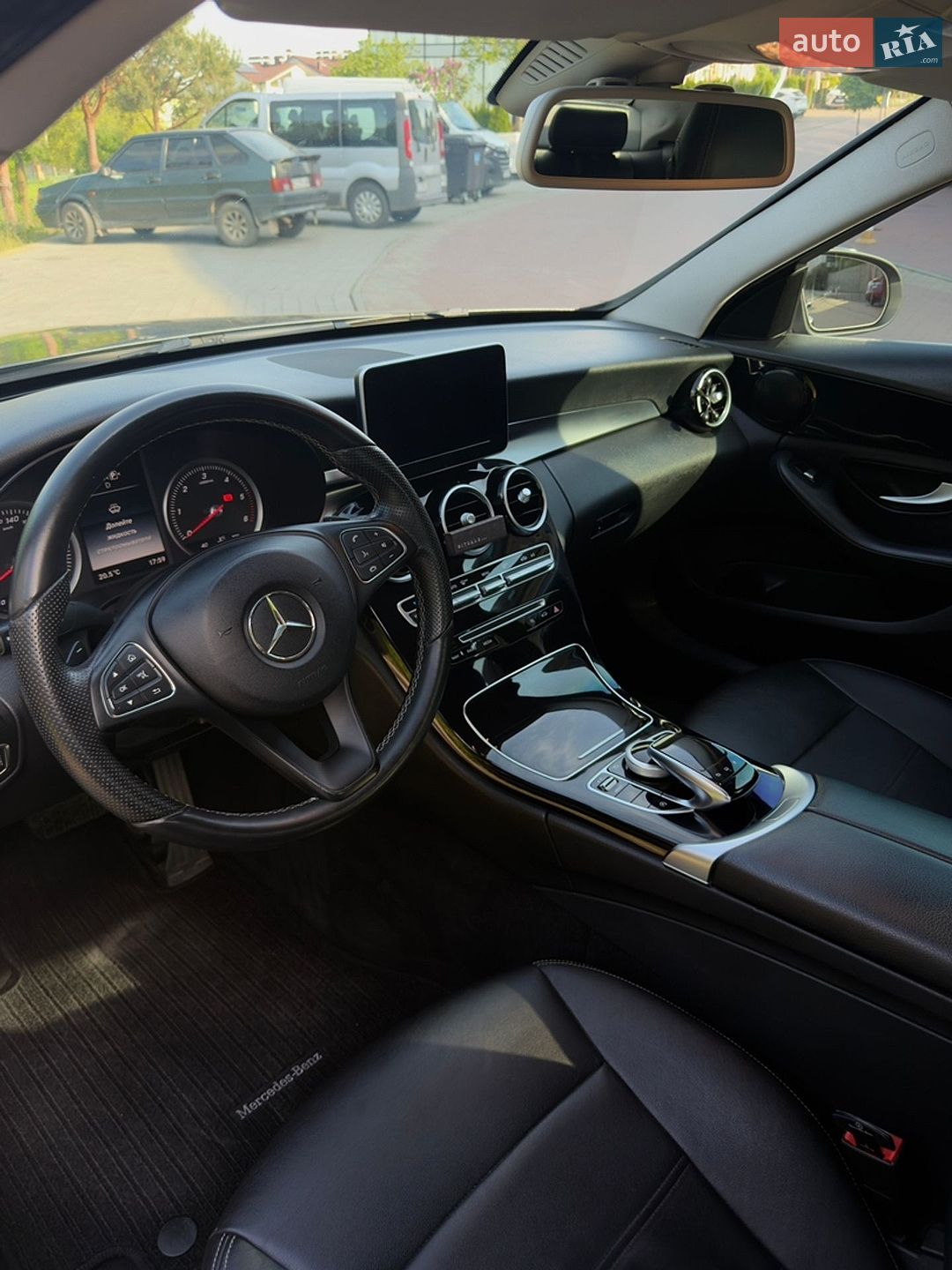Mercedes-Benz C-Class 2015 VIN WDD2050361F160474 фото оголошення 12 з 20