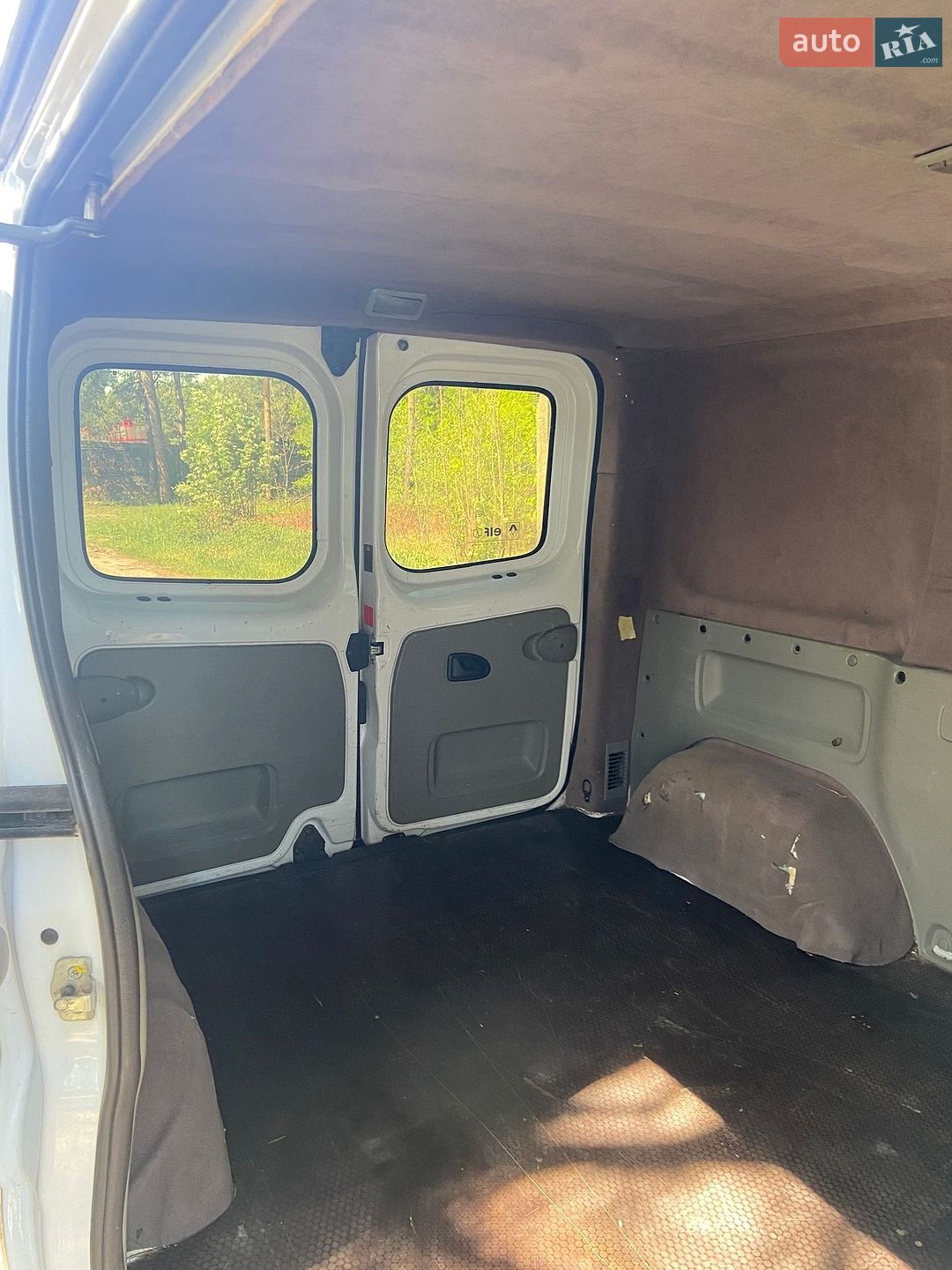 Renault Trafic 2005 VIN VF1FLABA55Y100169 фото оголошення 2 з 17