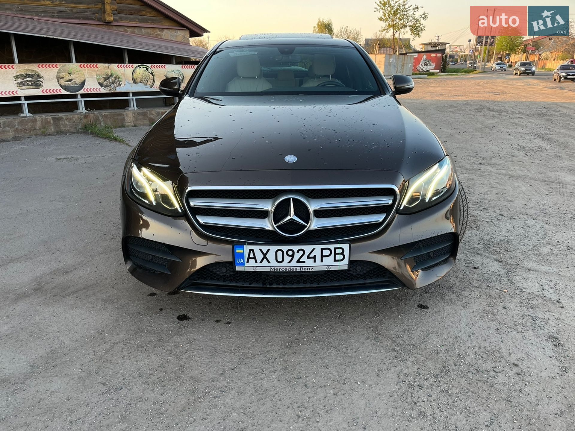 Mercedes-Benz E-Class 2016 VIN WDDZF4JBXHA120235 фото оголошення 8 з 18