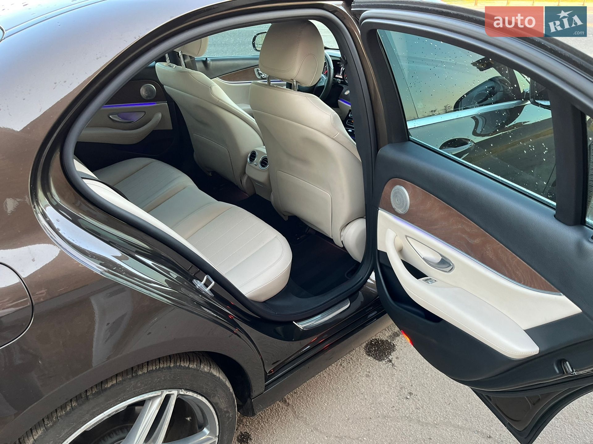 Mercedes-Benz E-Class 2016 VIN WDDZF4JBXHA120235 фото оголошення 13 з 18