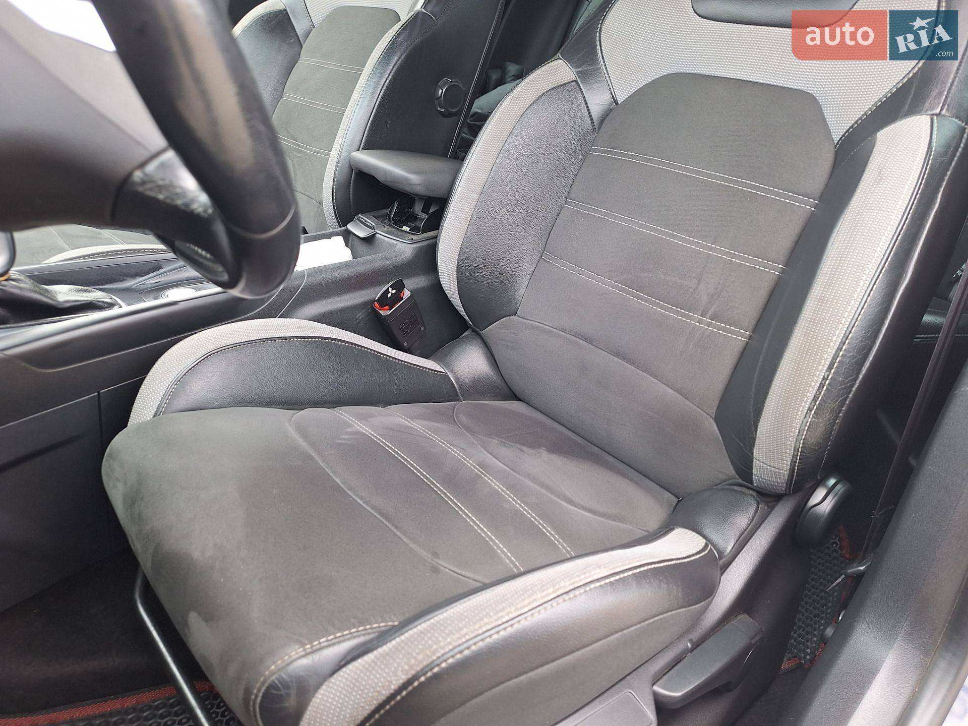 Citroen DS4 2016 VIN VF7NXBHZTGY516859 фото оголошення 30 з 47