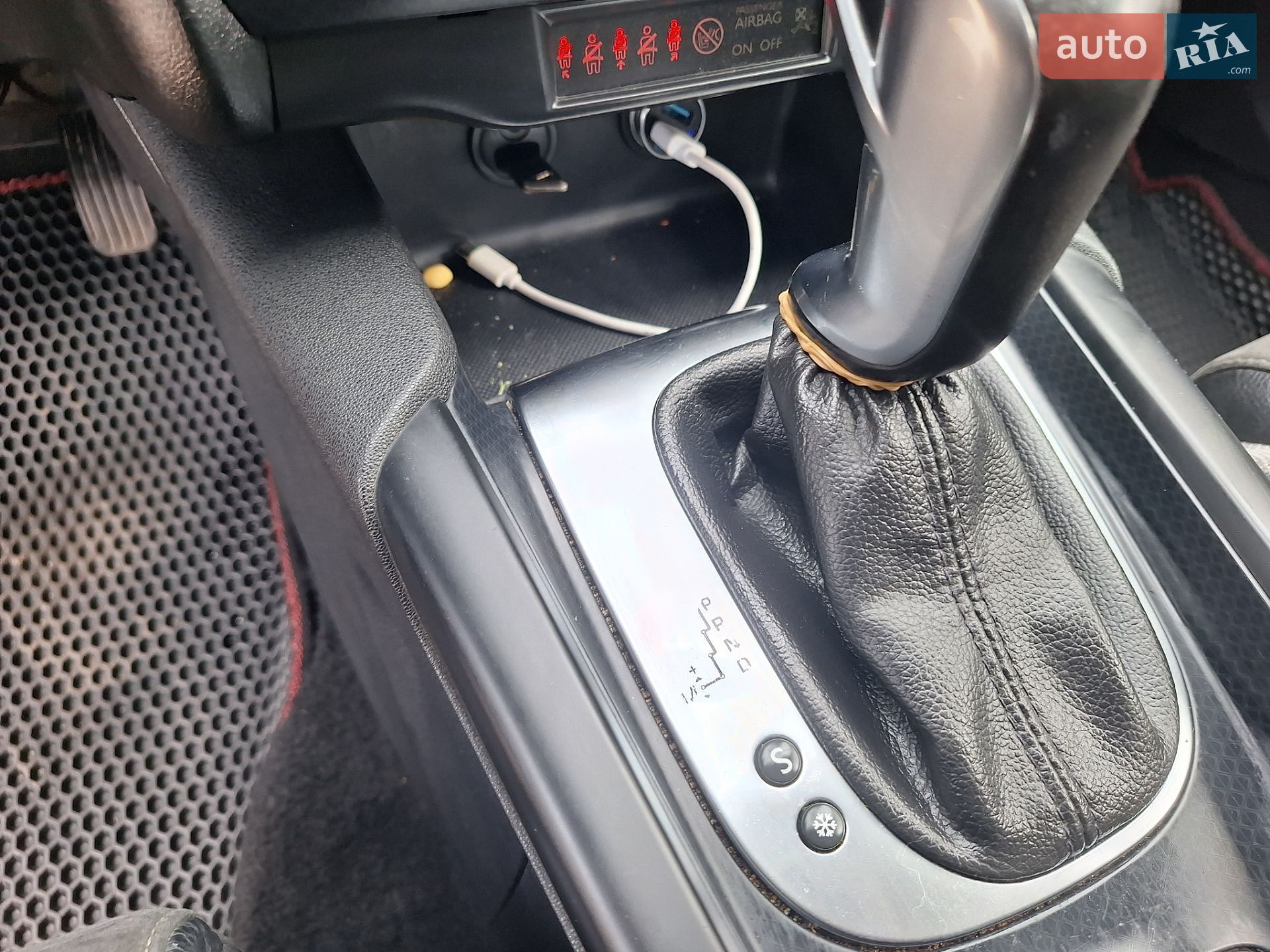 Citroen DS4 2016 VIN VF7NXBHZTGY516859 фото оголошення 35 з 47