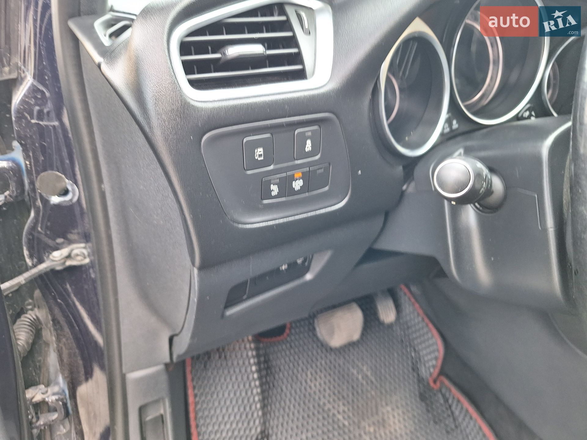 Citroen DS4 2016 VIN VF7NXBHZTGY516859 фото оголошення 32 з 47