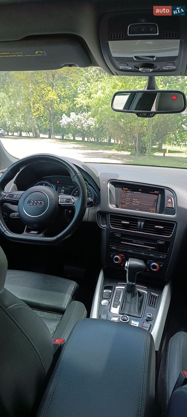 Audi Q5 2014 VIN WA1DGAFP9EA076562 фото оголошення 2 з 6