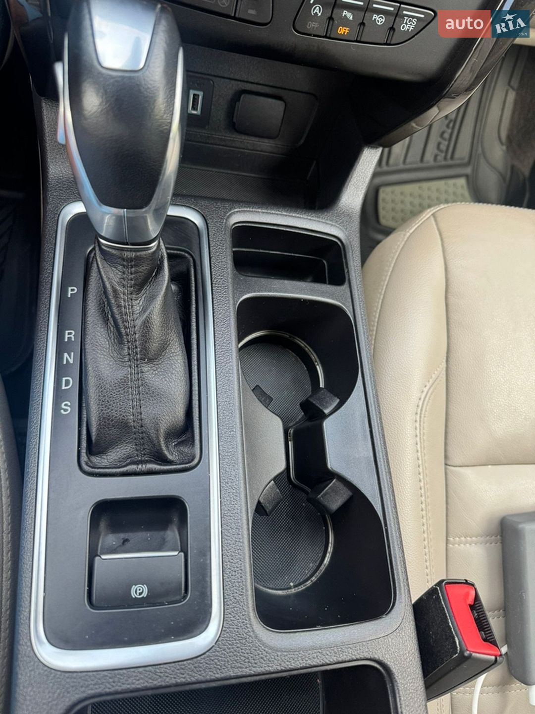 Ford Escape 2019 VIN 1FMCU0J93KUC21744 фото оголошення 9 з 18