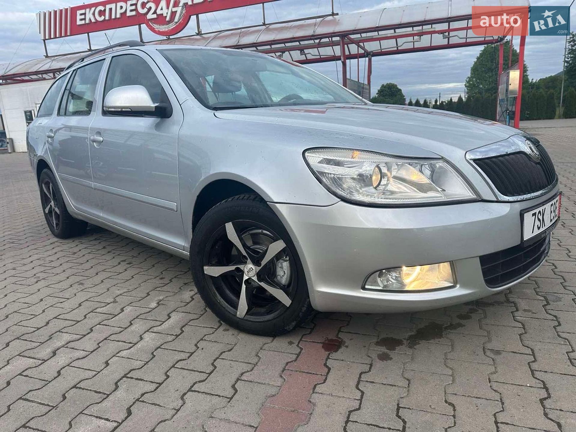 Skoda Octavia 2008 VIN TMBHA61Z692016236 фото оголошення 10 з 18