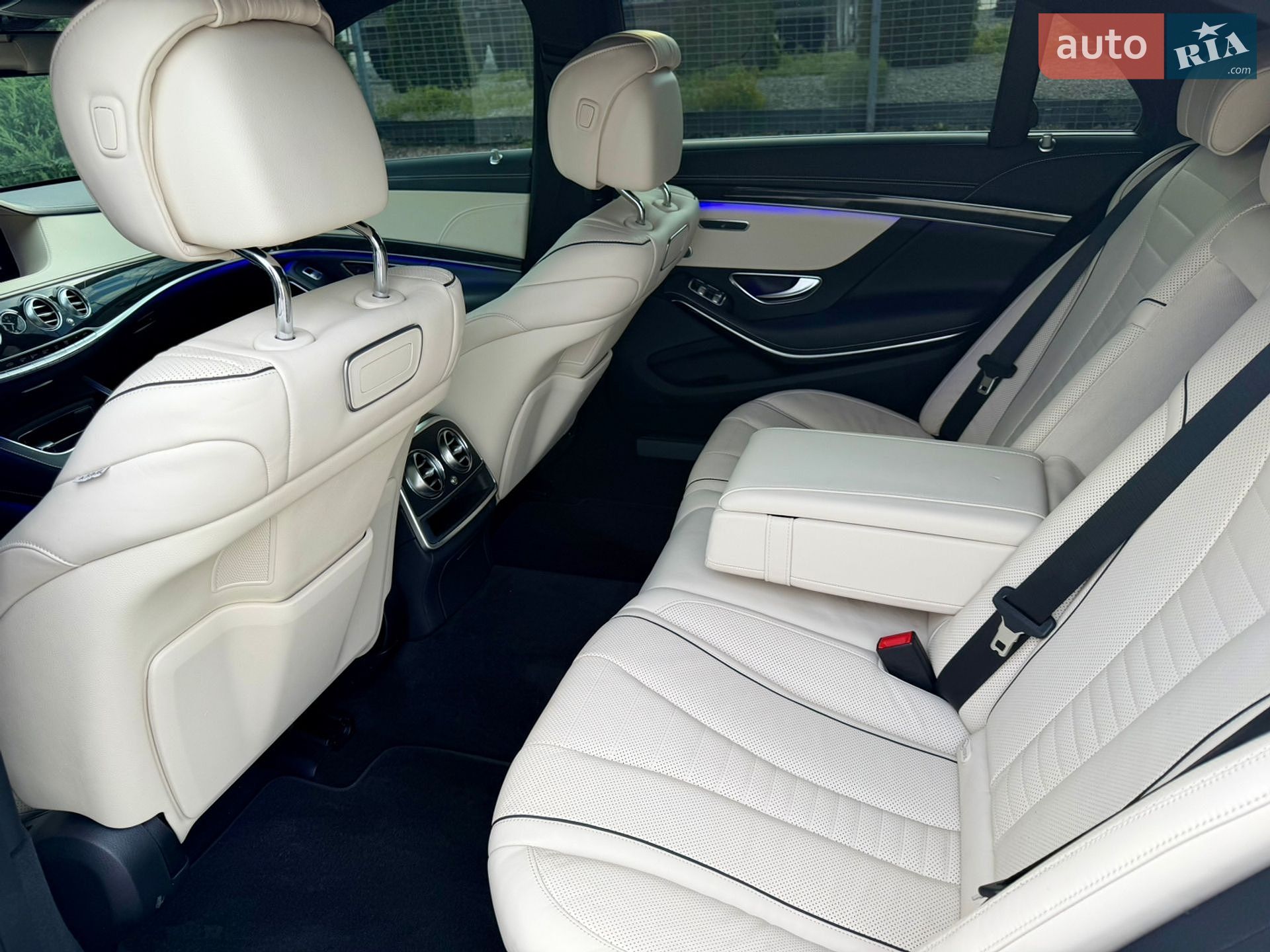 Mercedes-Benz S-Class 2019 VIN WDDUG8GB6LA523756 фото оголошення 13 з 18