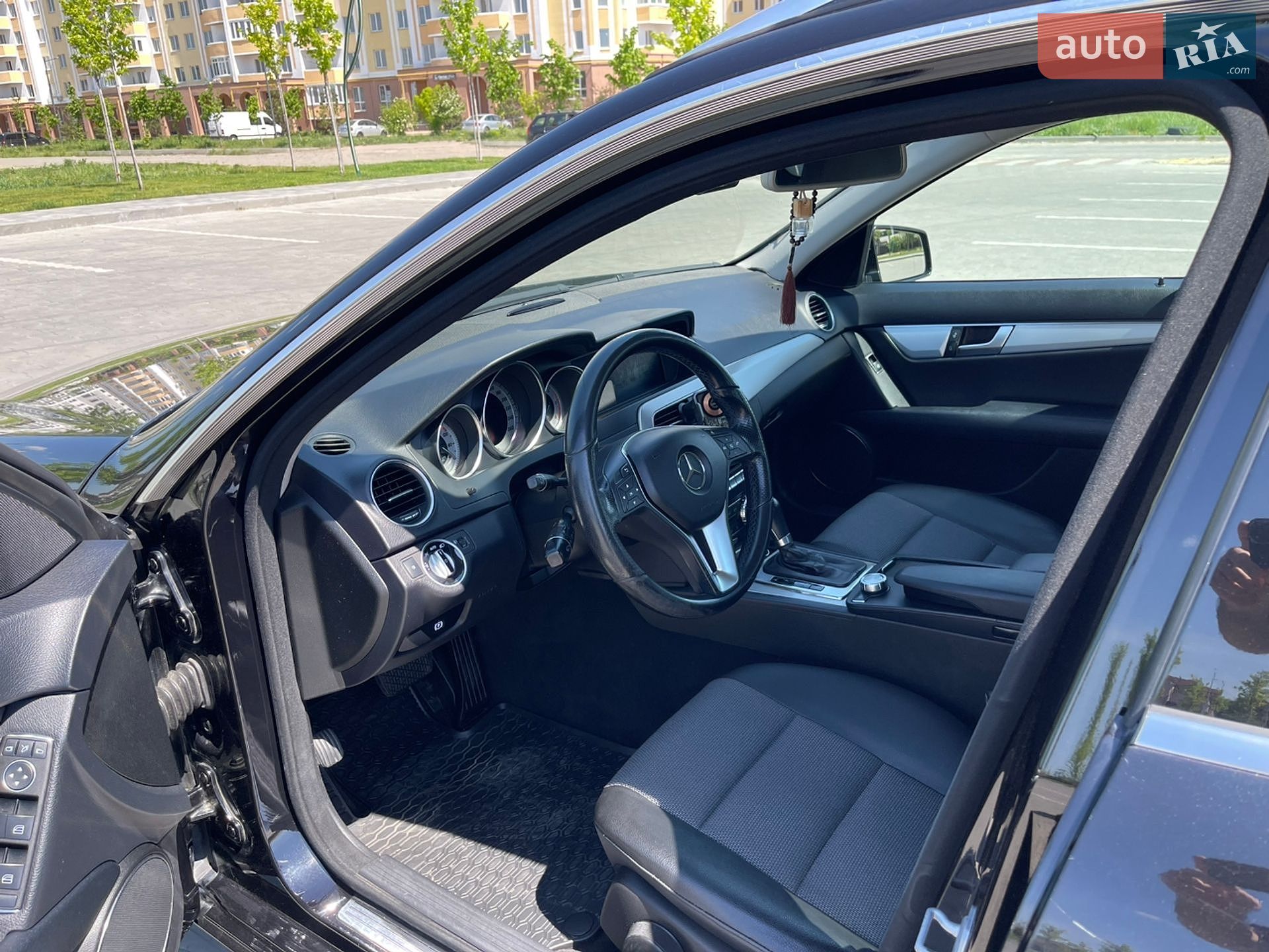 Mercedes-Benz C-Class 2011 VIN WDD2042011F754910 фото оголошення 22 з 25