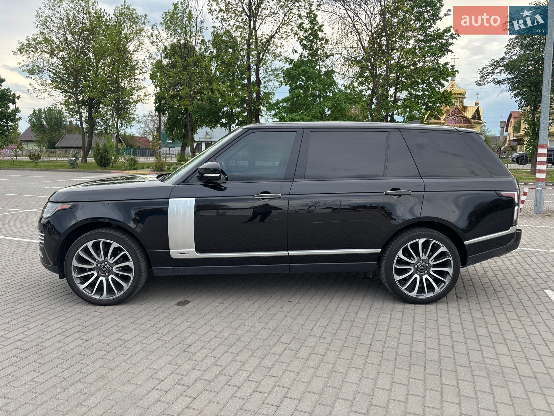 Land Rover Range Rover 2019 VIN SALGV5SE0LA579598 фото оголошення 9 з 60