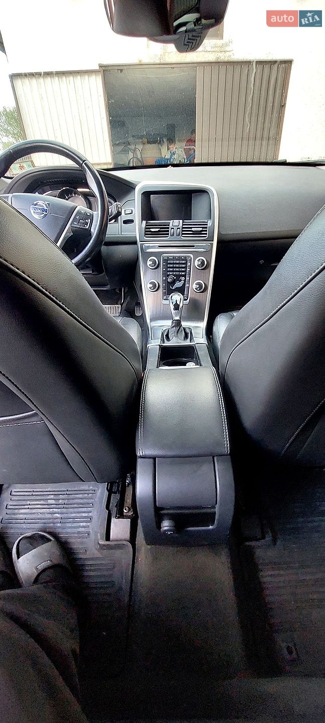 Volvo Xc60 2015 VIN YV4612RK0G2830657 фото оголошення 17 з 24