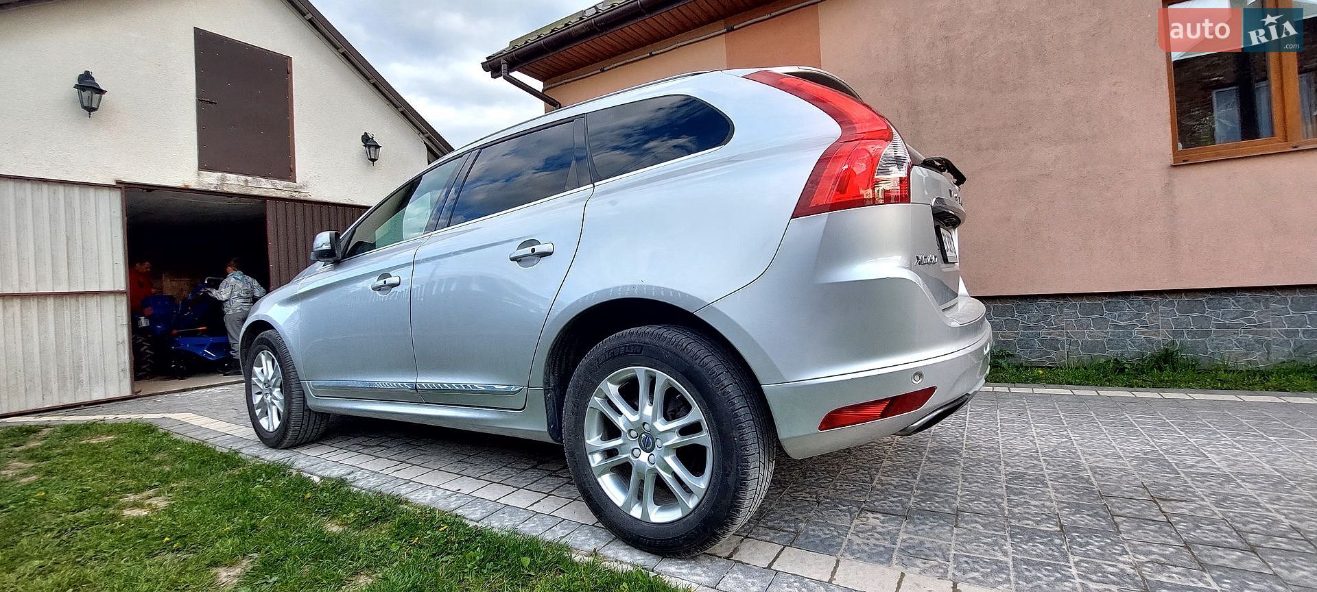 Volvo Xc60 2015 VIN YV4612RK0G2830657 фото оголошення 4 з 24