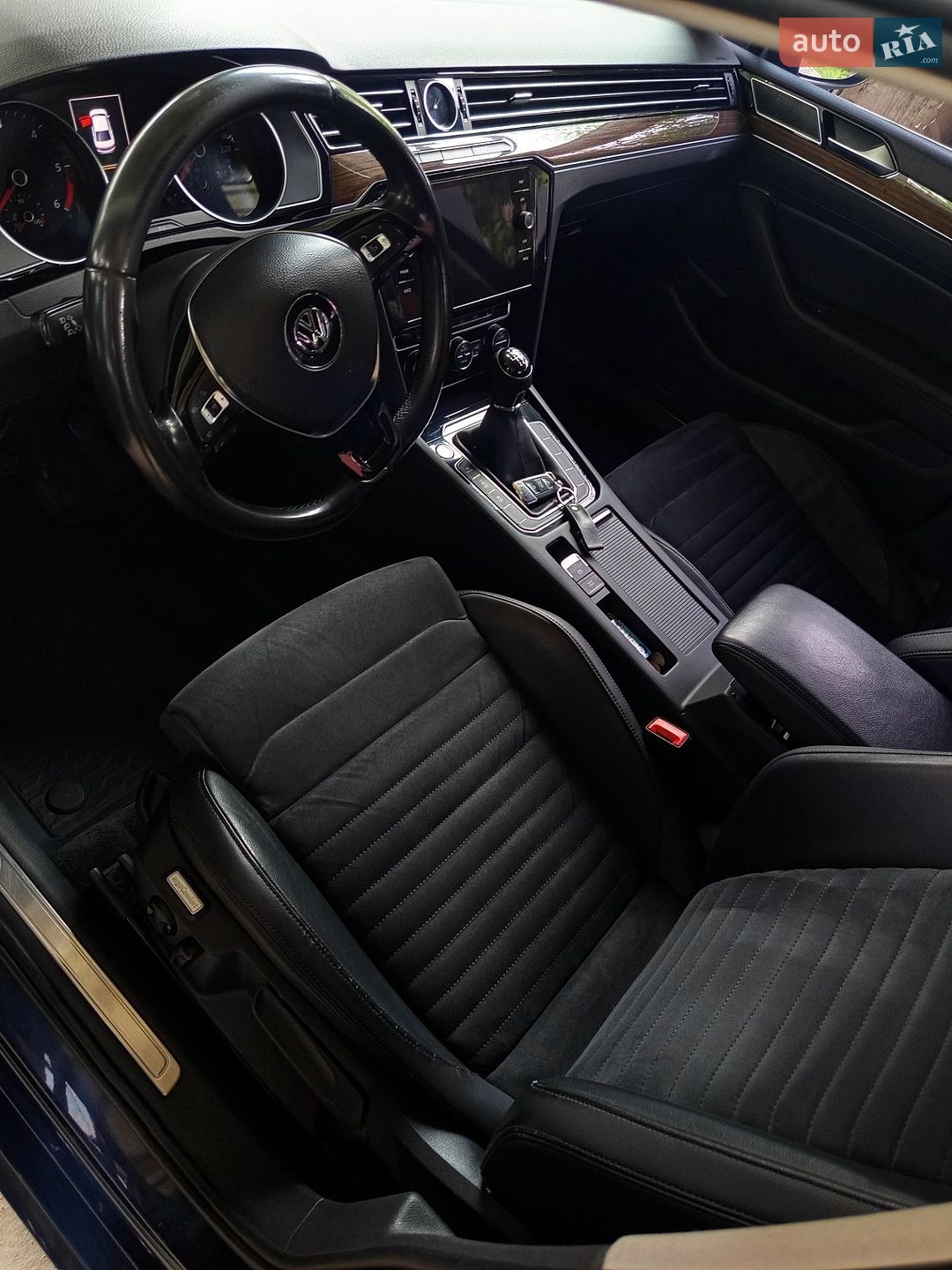 Volkswagen Passat 2017 VIN WVWZZZ3CZHE150359 фото оголошення 16 з 18